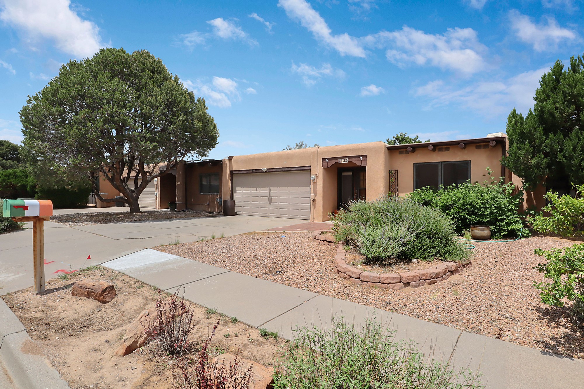 380 Cheryl Ave.