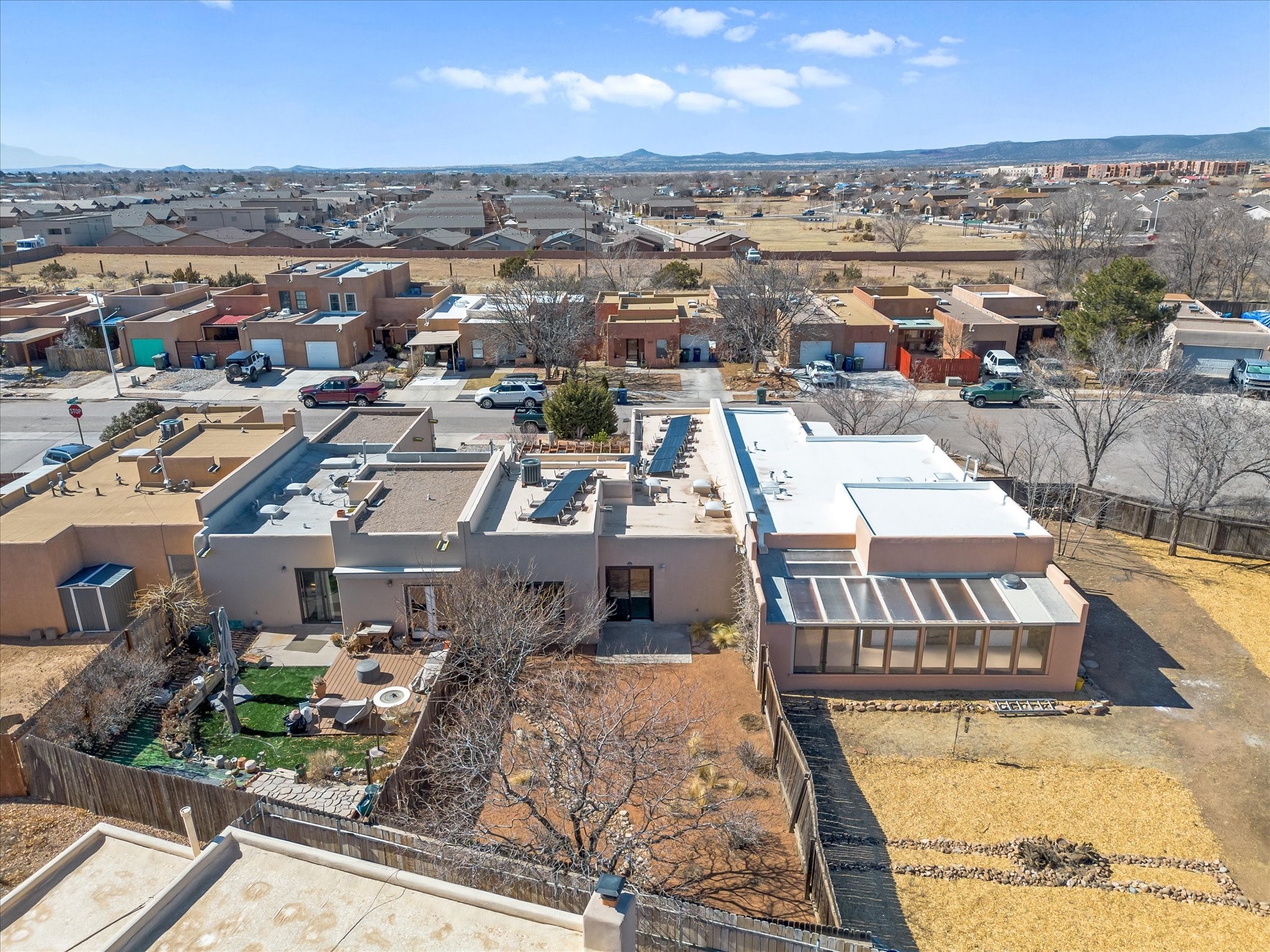 1021 Avenida Linda