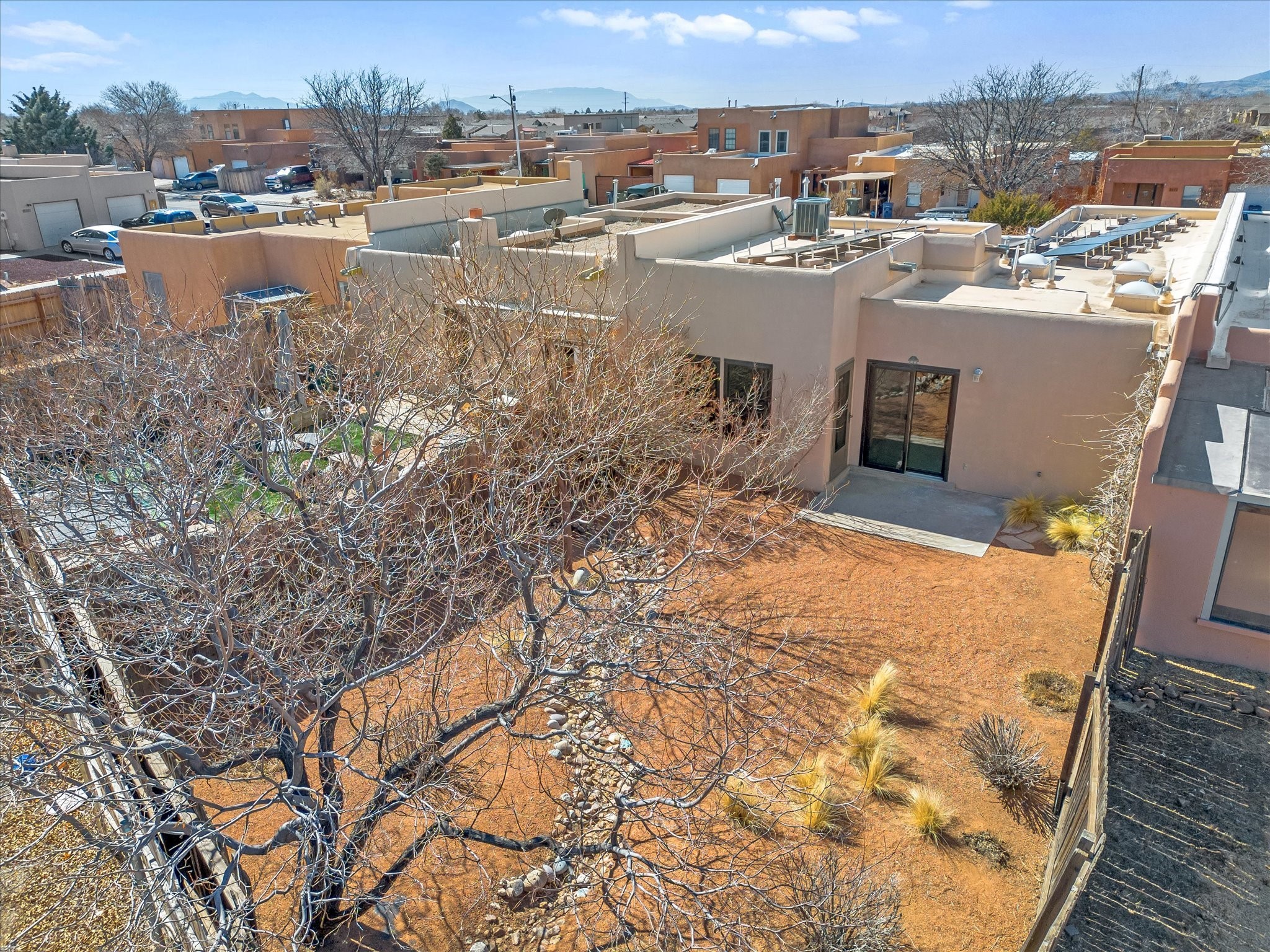 1021 Avenida Linda