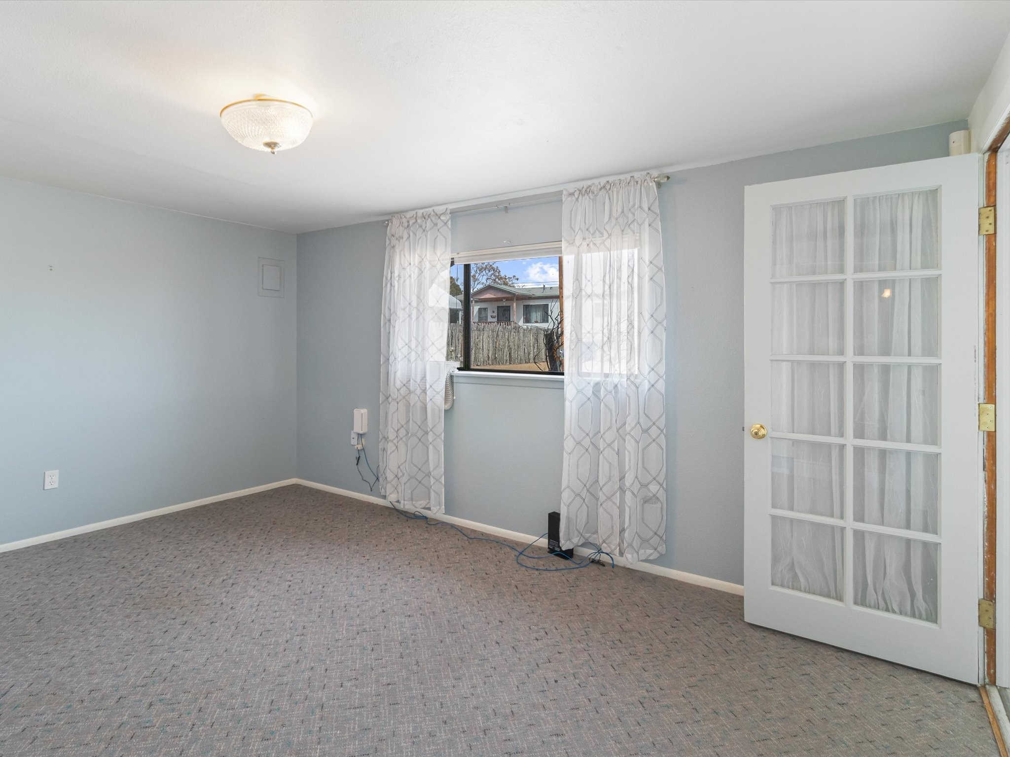 902 Calle Loma