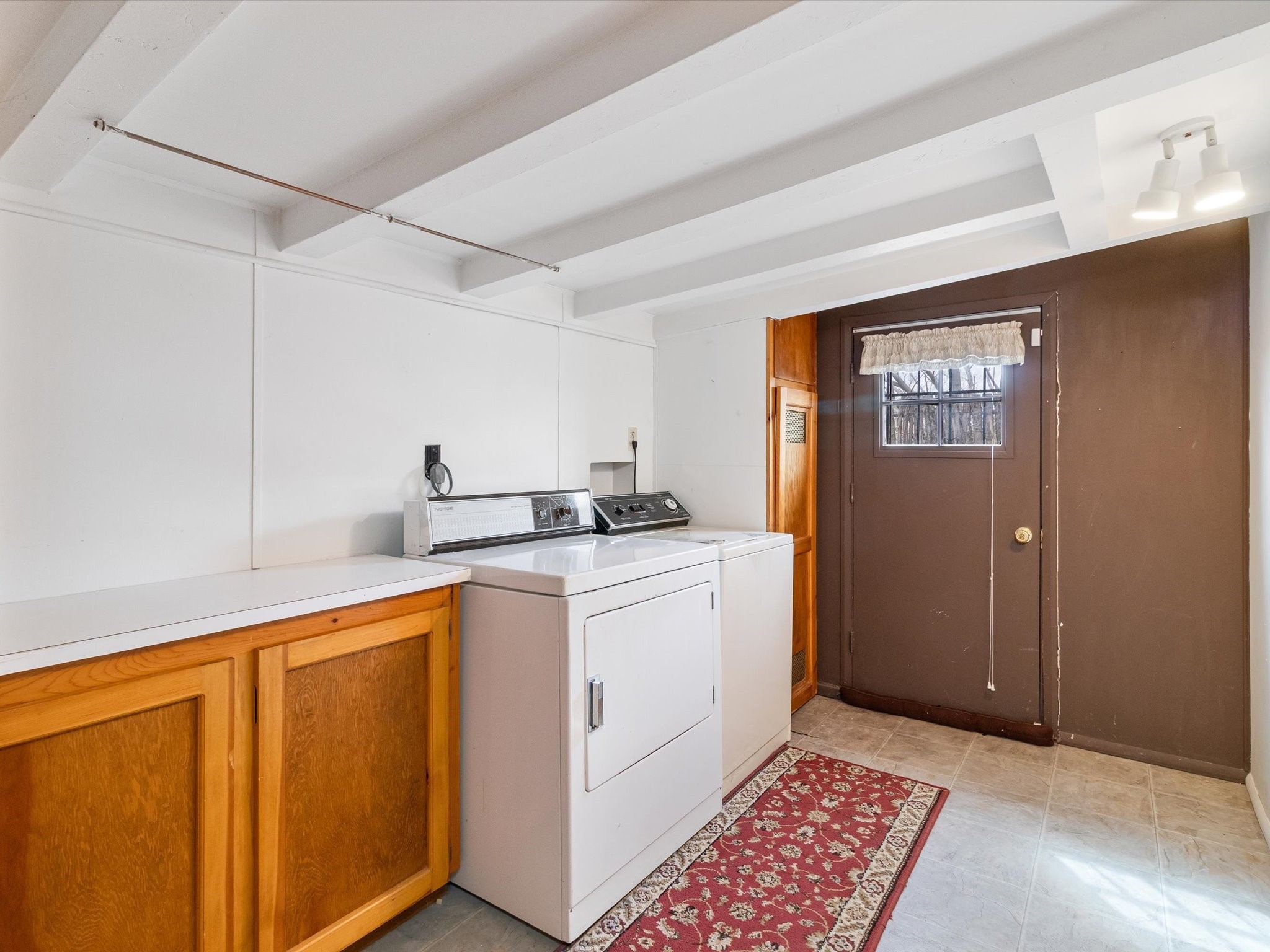 902 Calle Loma
