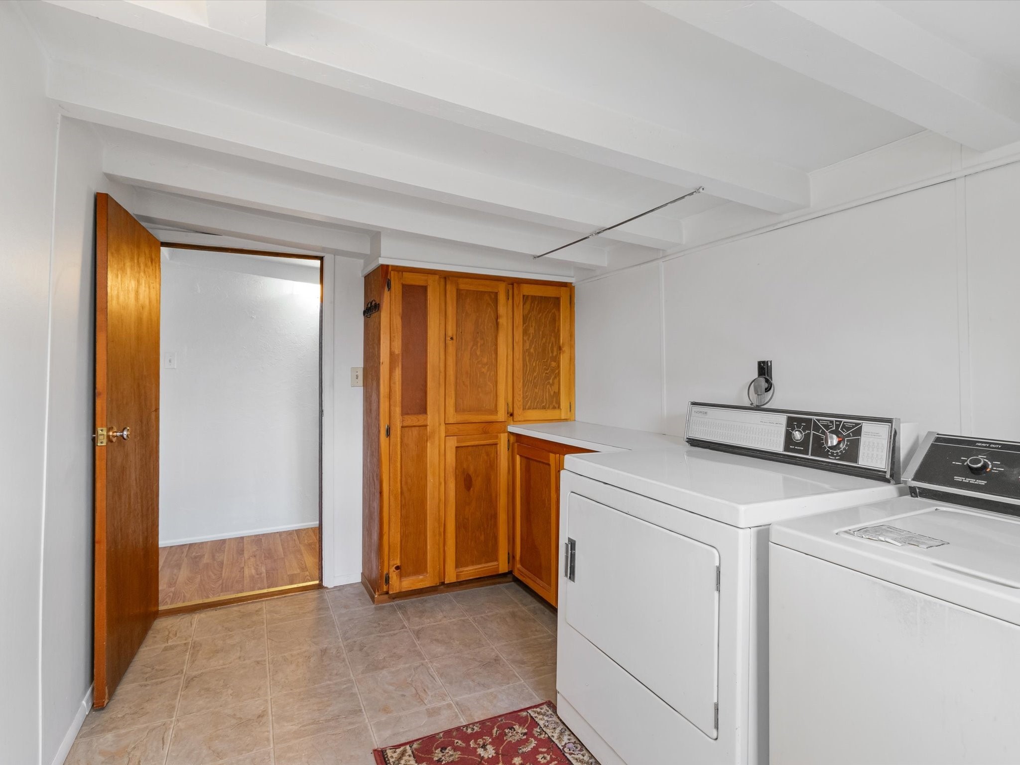 902 Calle Loma