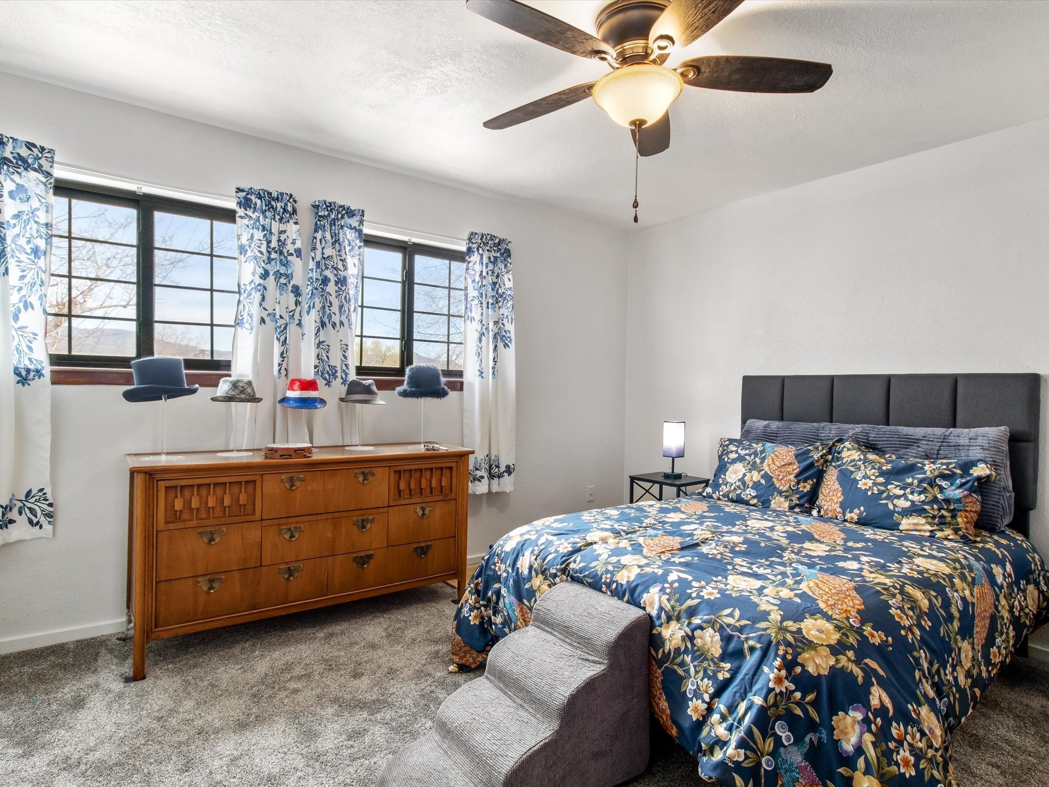 2730 Calle Anna Jean D