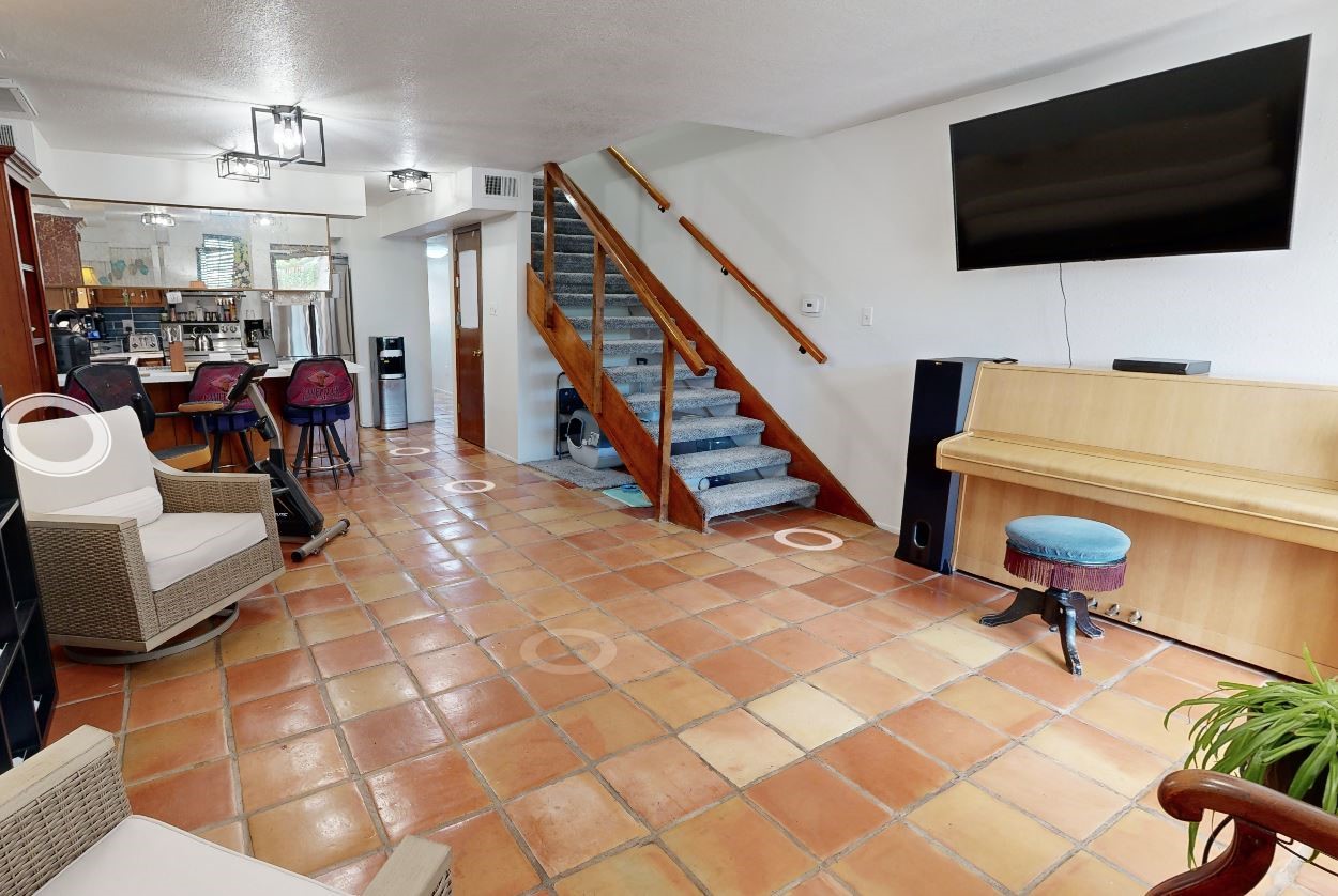 2730 Calle Anna Jean D