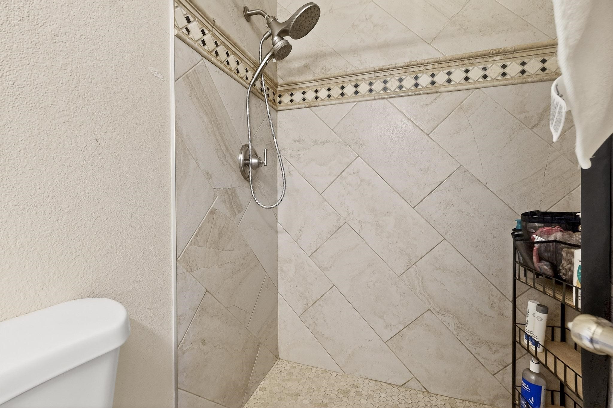 6966 Clark Hills Drive NE