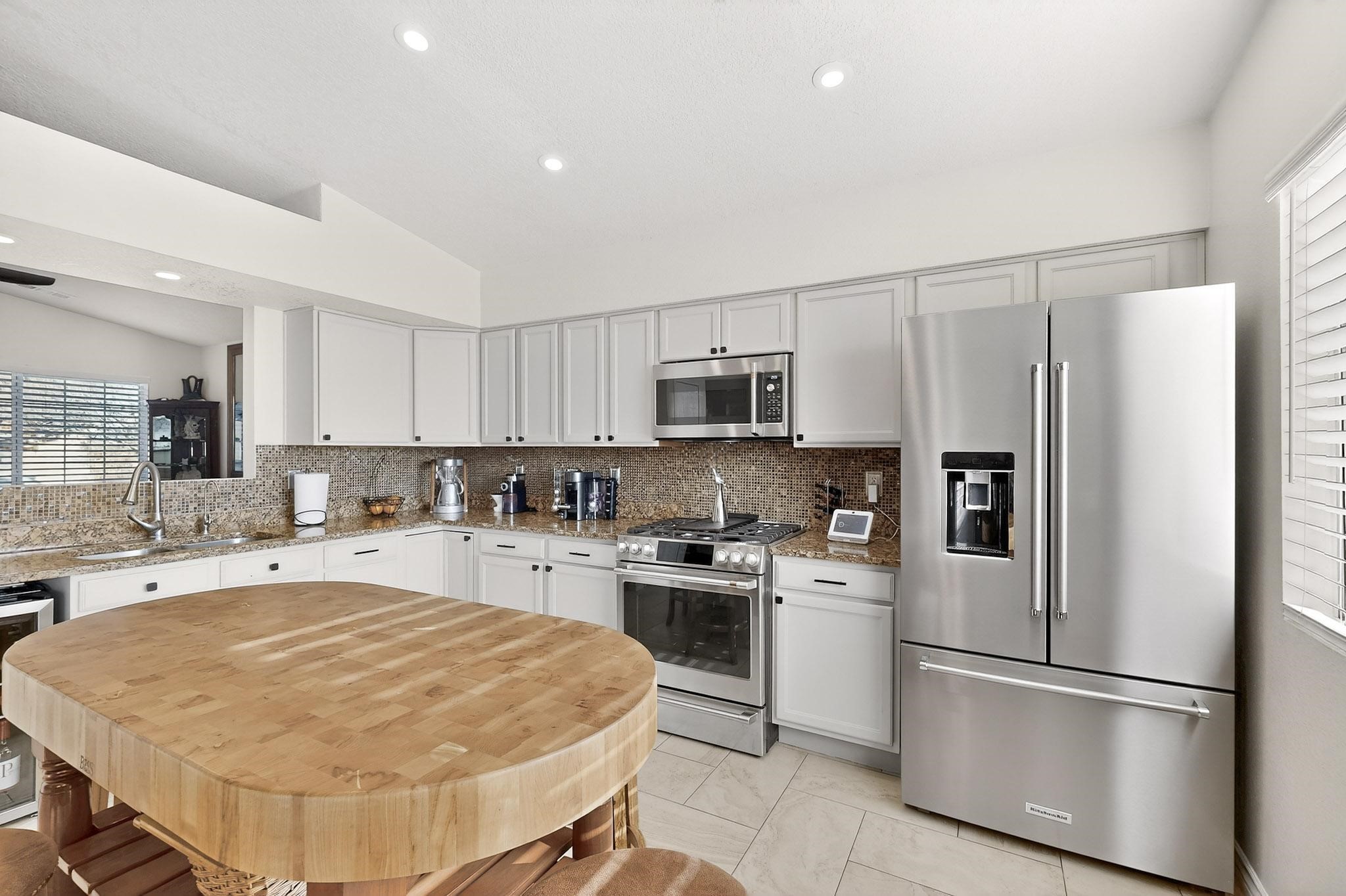 6966 Clark Hills Drive NE