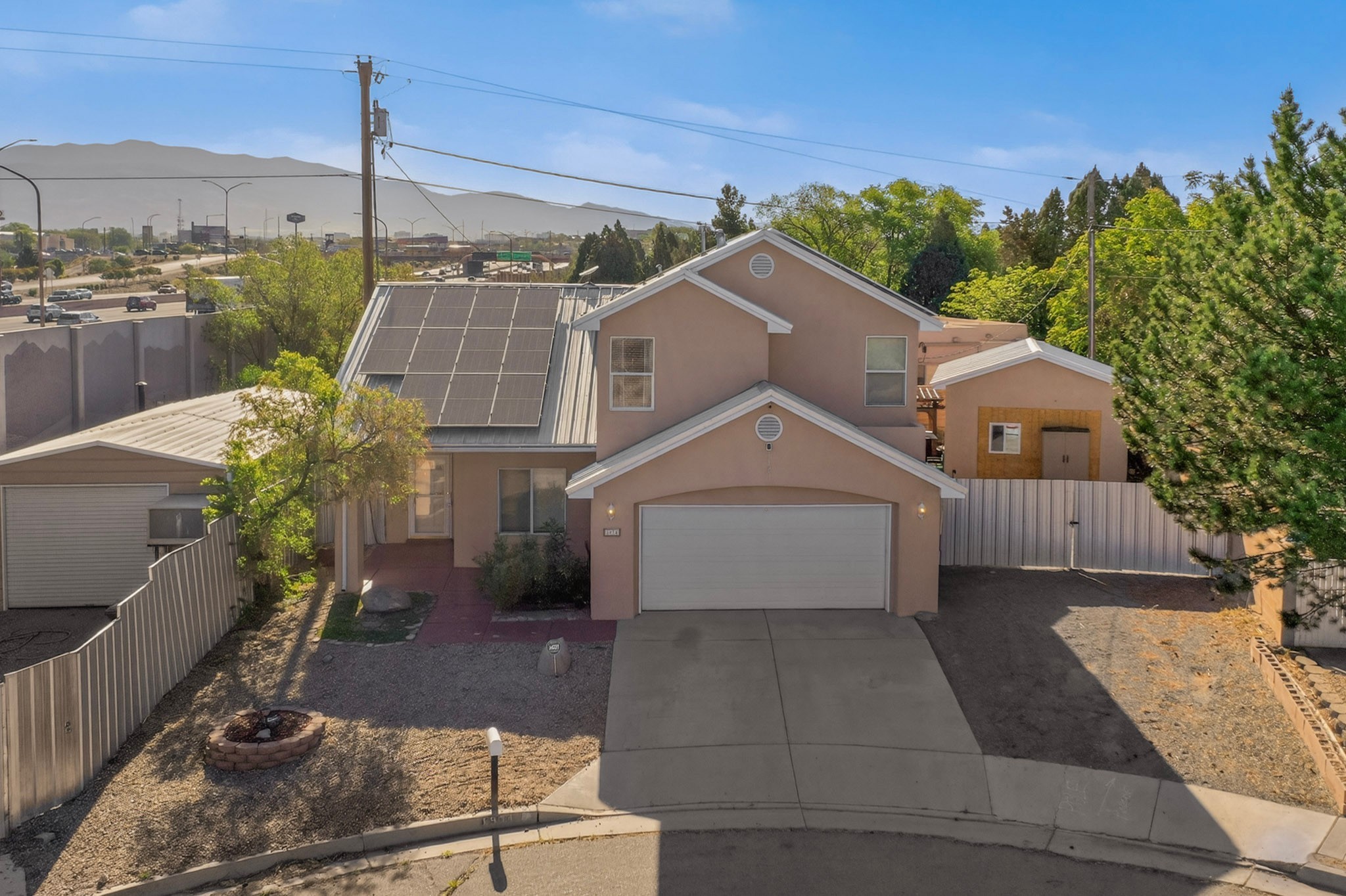 1934 Bryn Mawr Dr NE