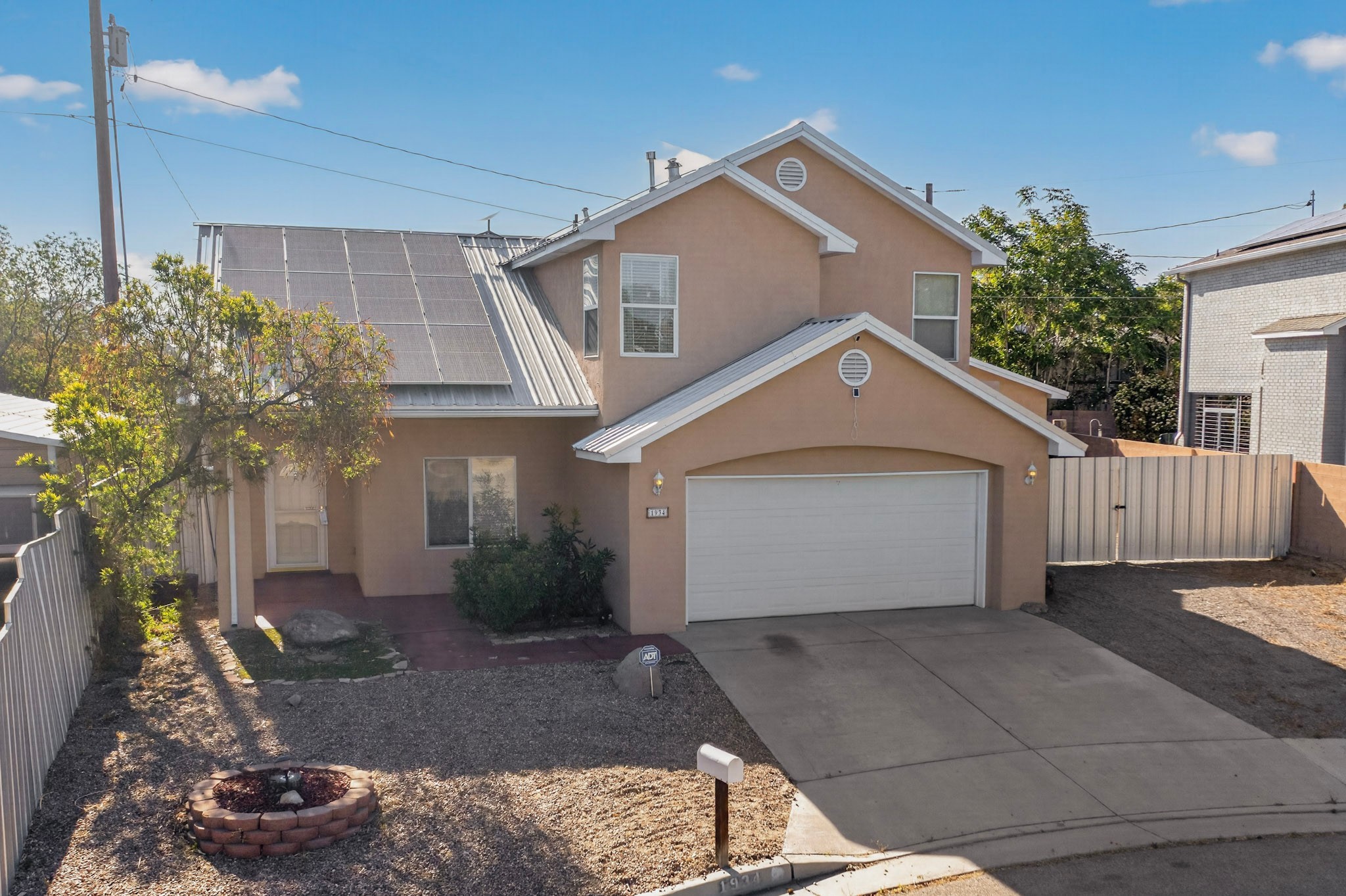 1934 Bryn Mawr Dr NE