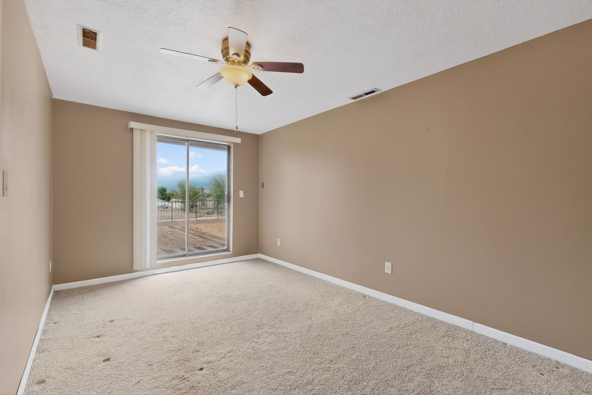 21 Private Drive 1333