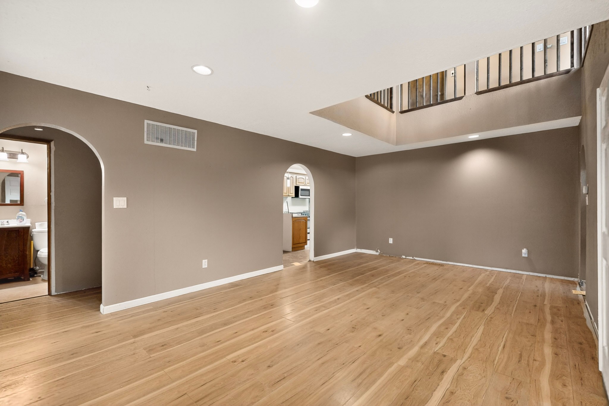 21 Private Drive 1333
