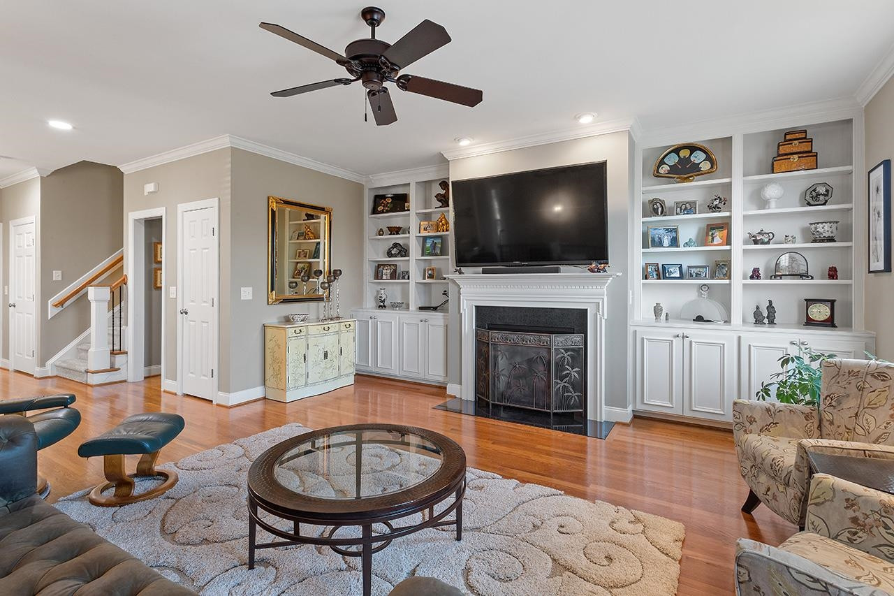 1215 Heritage Links Drive