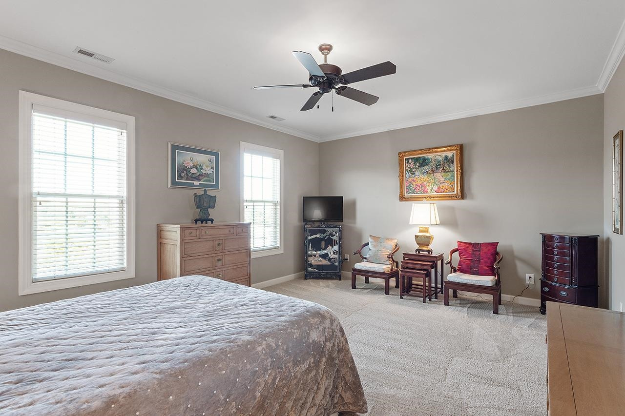 1215 Heritage Links Drive