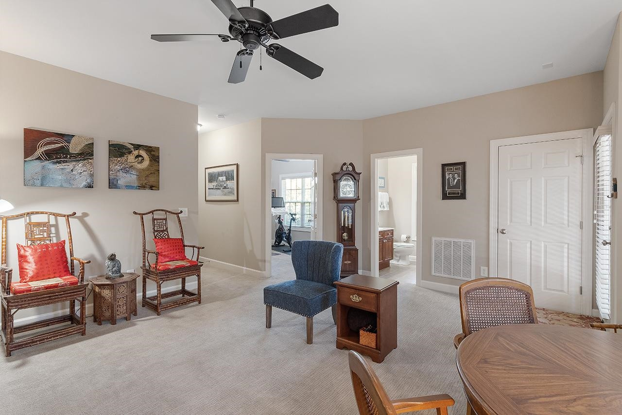 1215 Heritage Links Drive
