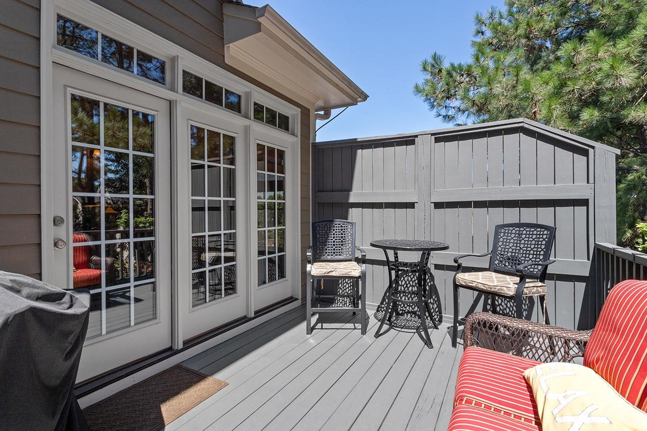 1215 Heritage Links Drive