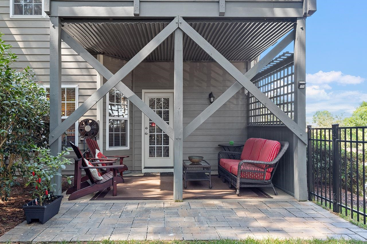 1215 Heritage Links Drive