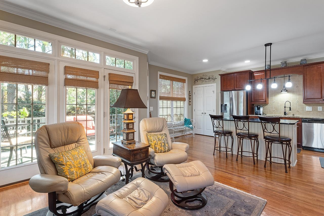 1215 Heritage Links Drive