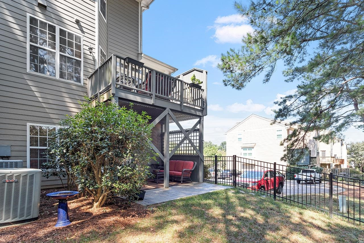 1215 Heritage Links Drive