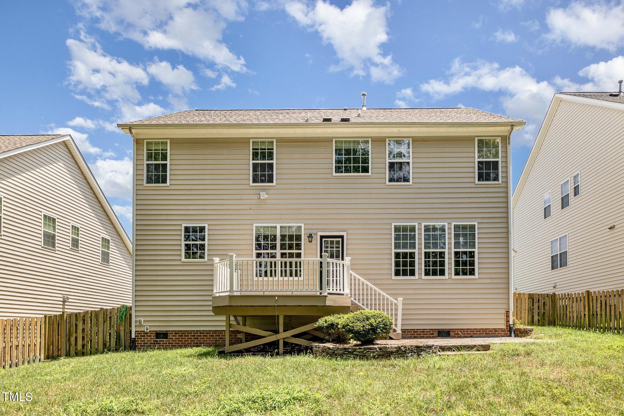 1304 Trailing Rose Court