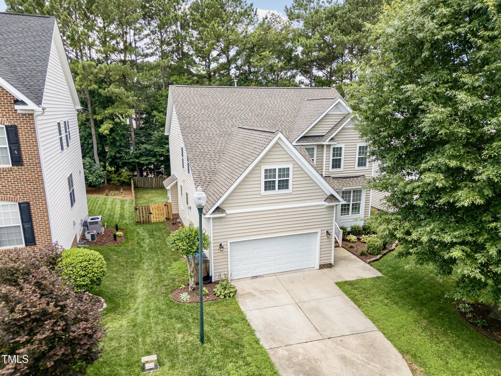 1304 Trailing Rose Court