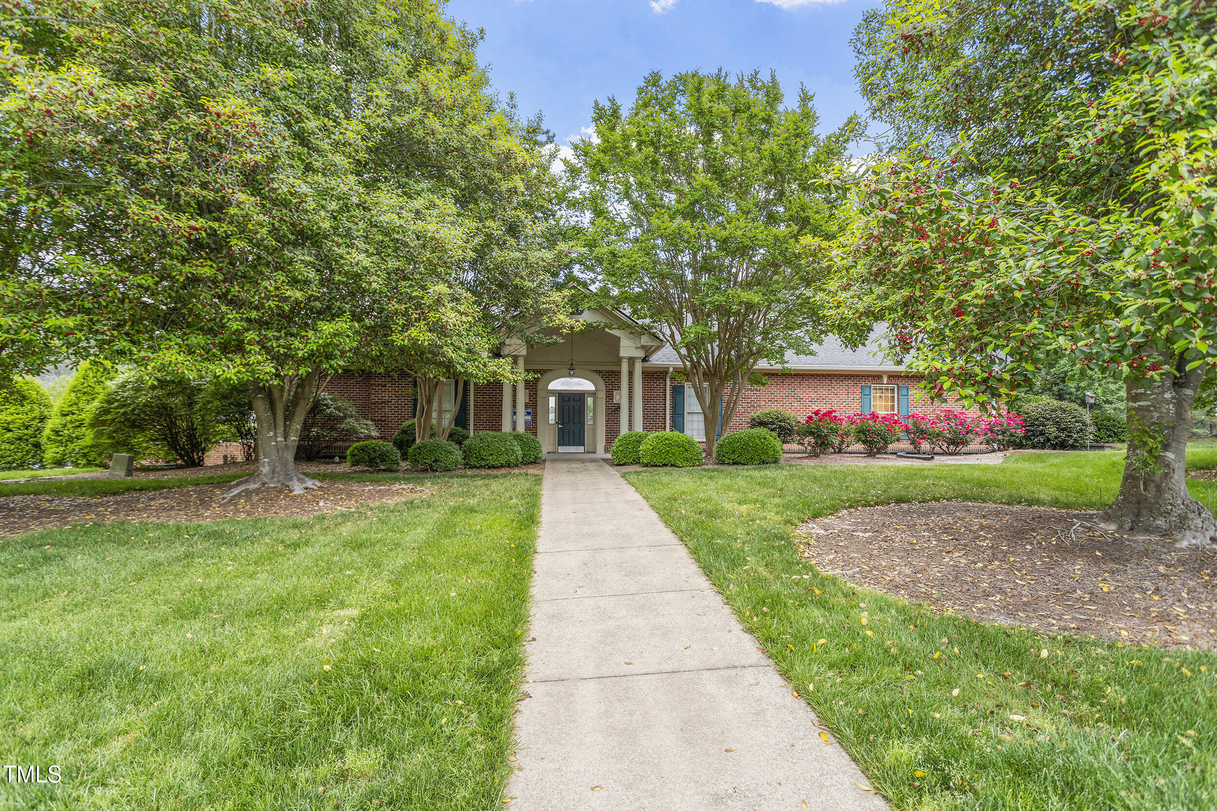 1505 Poets Glade Drive