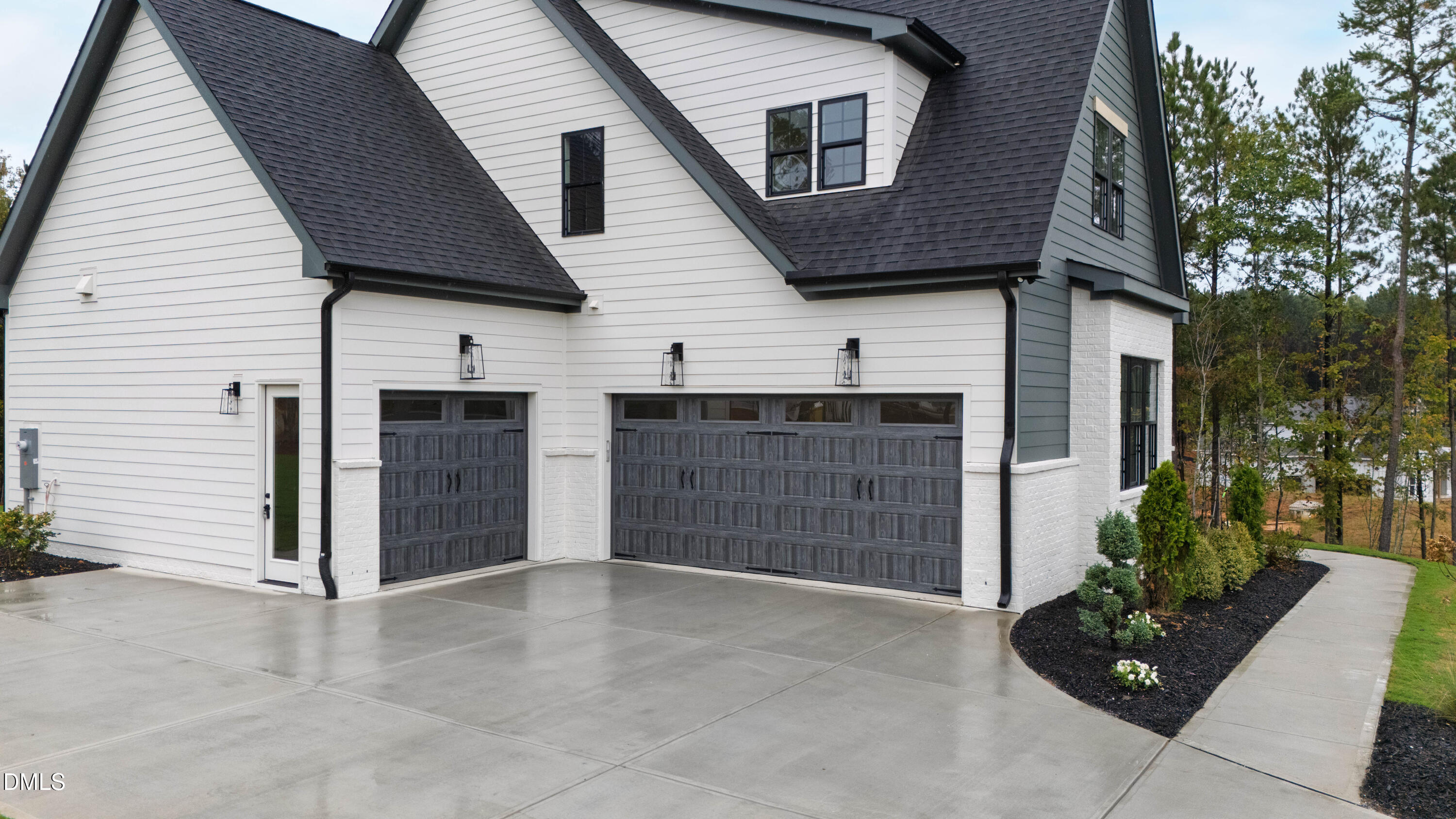 65 Spanish Oak Drive