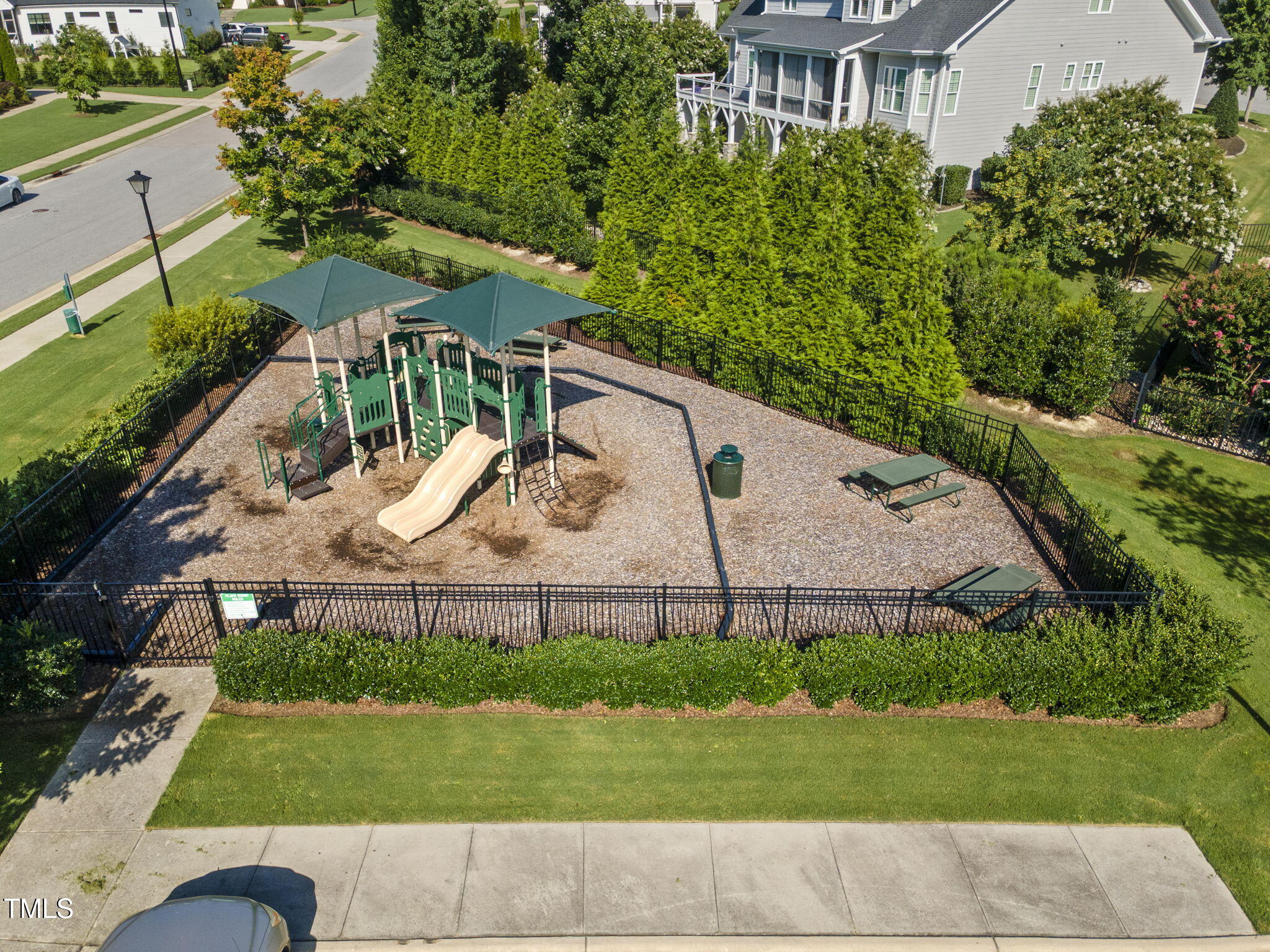 1317 Mackinaw Drive