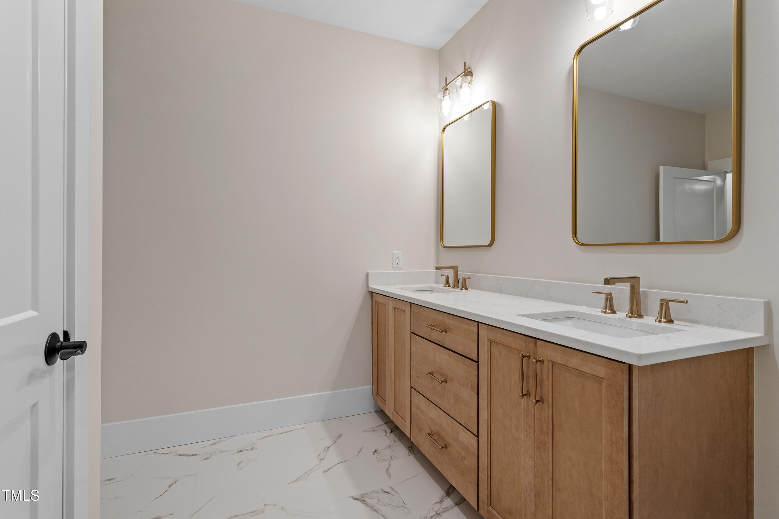 3022 Carrington Lane