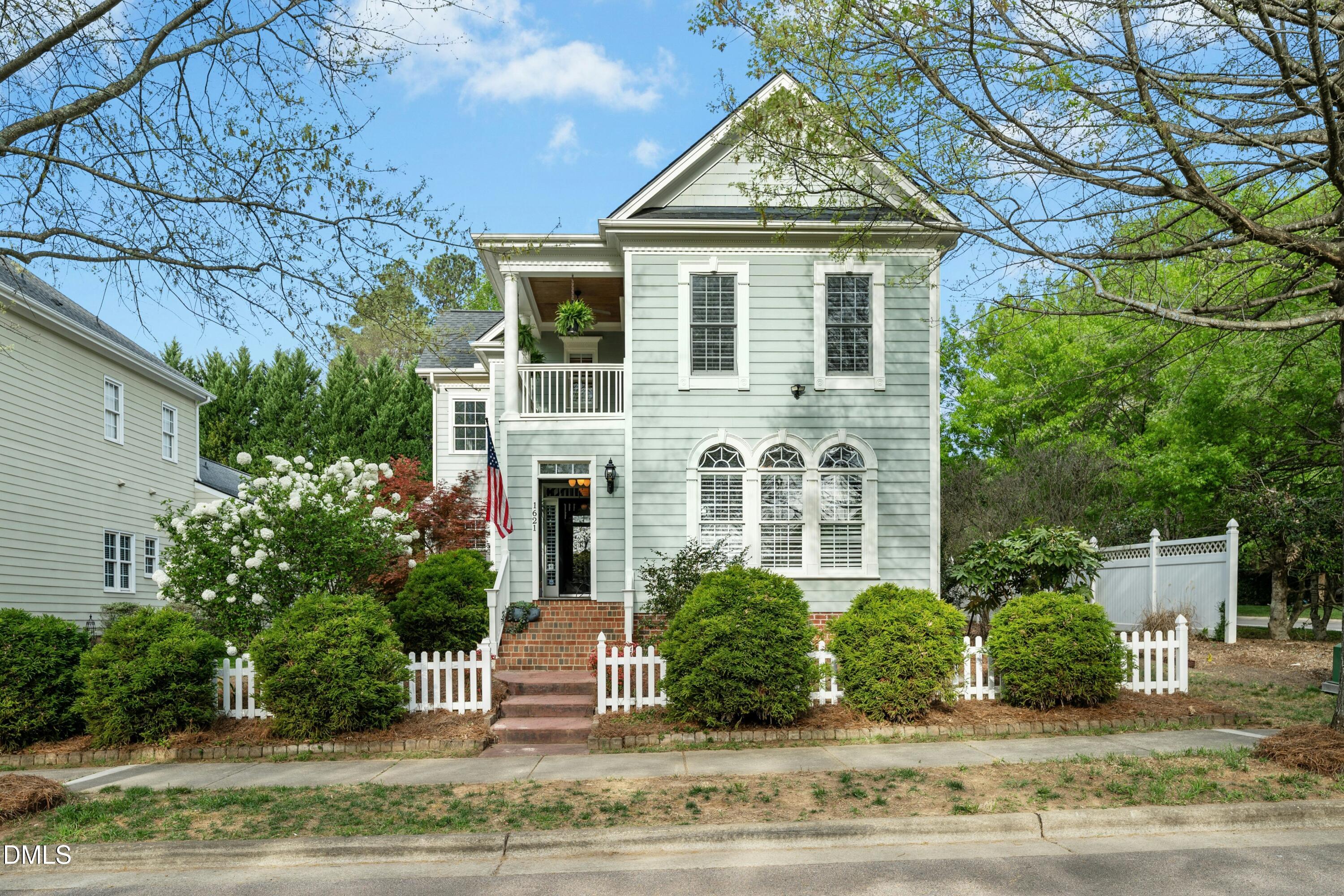 1621 Elegance Drive
