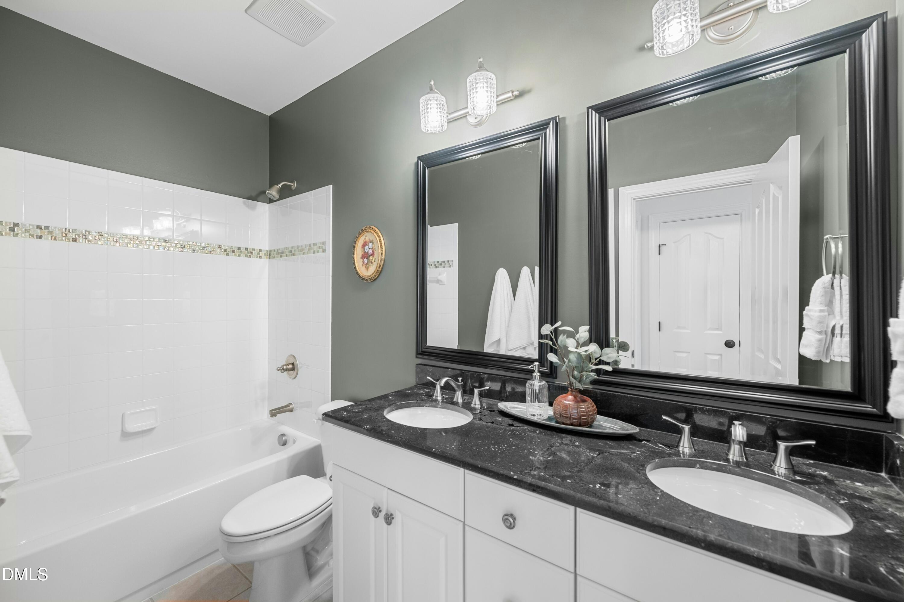 1621 Elegance Drive