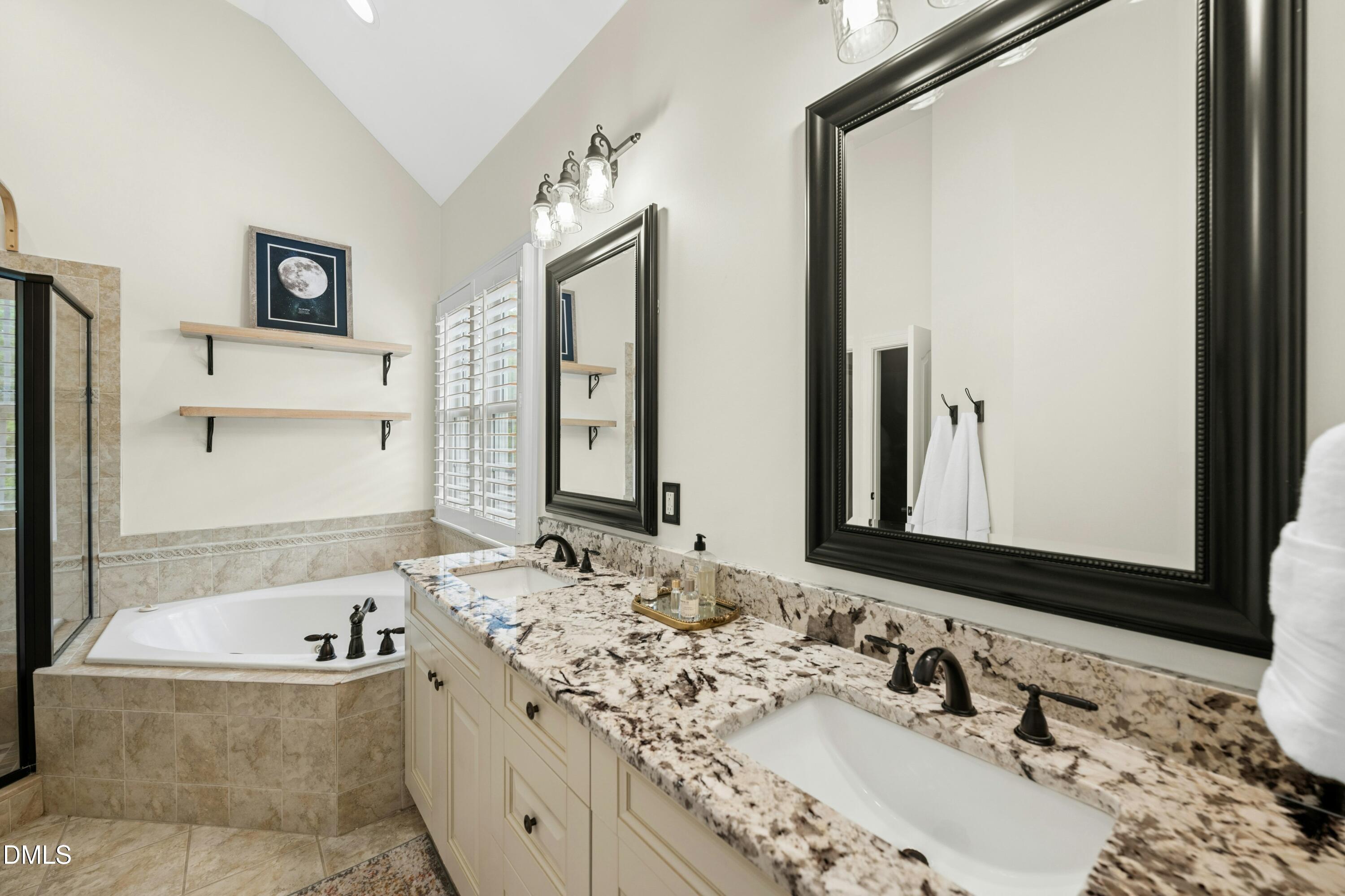 1621 Elegance Drive