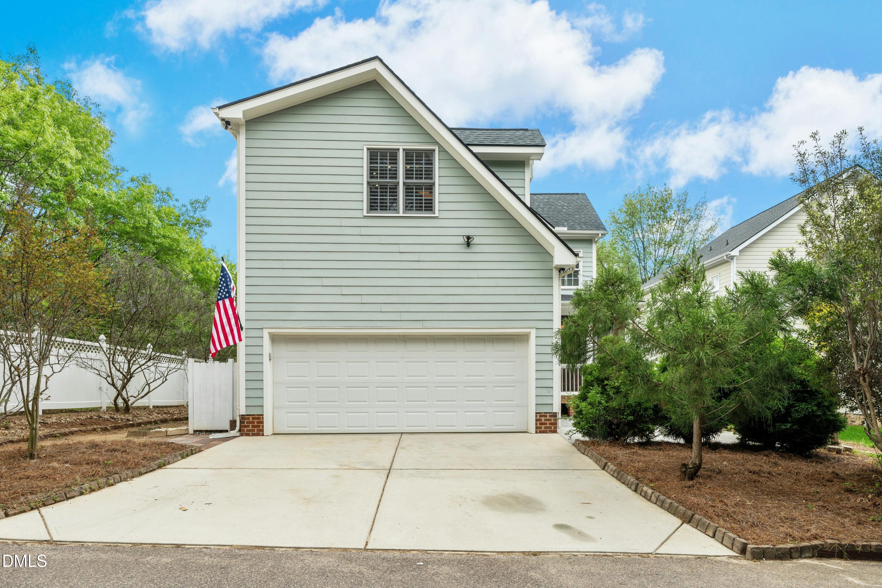 1621 Elegance Drive