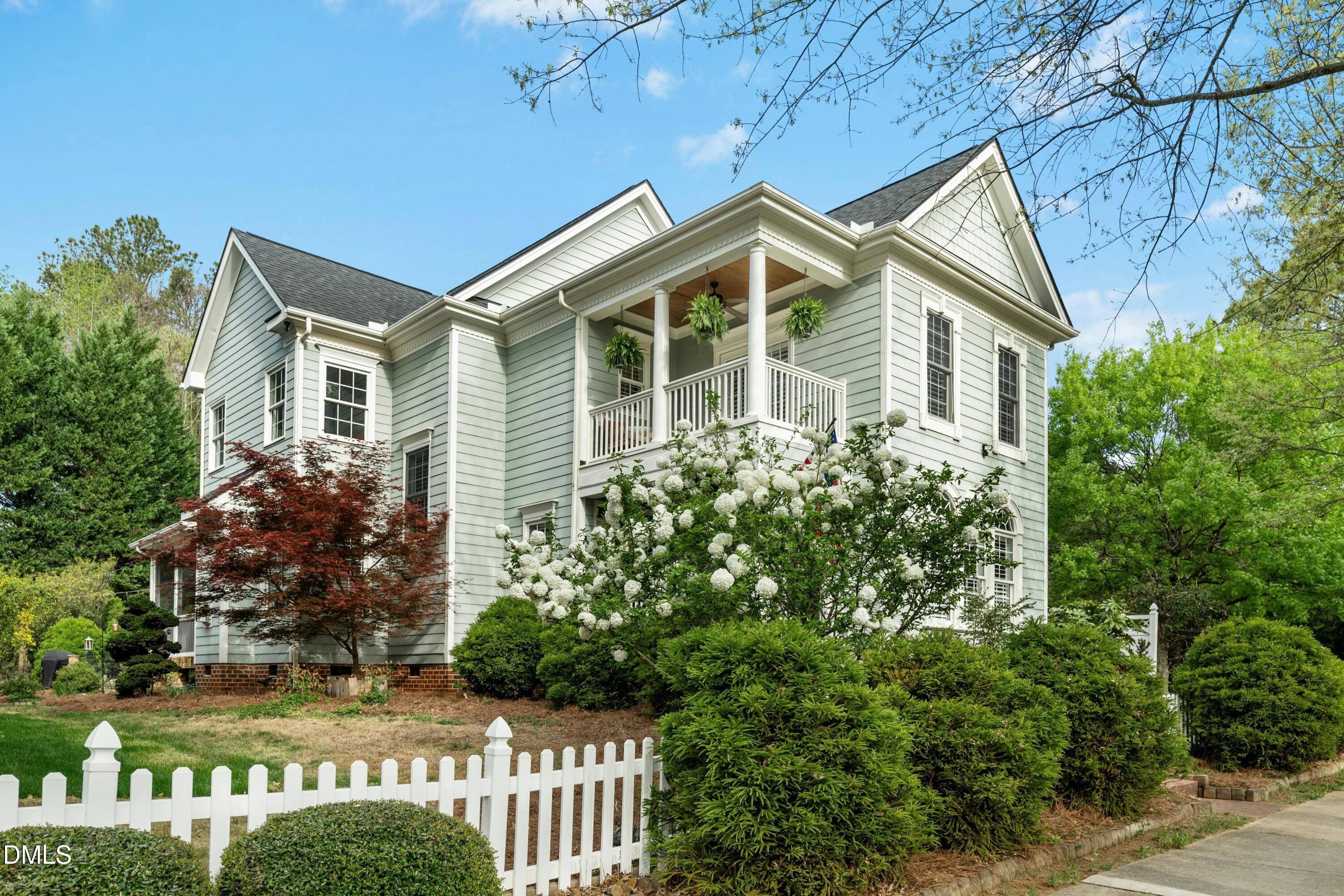 1621 Elegance Drive