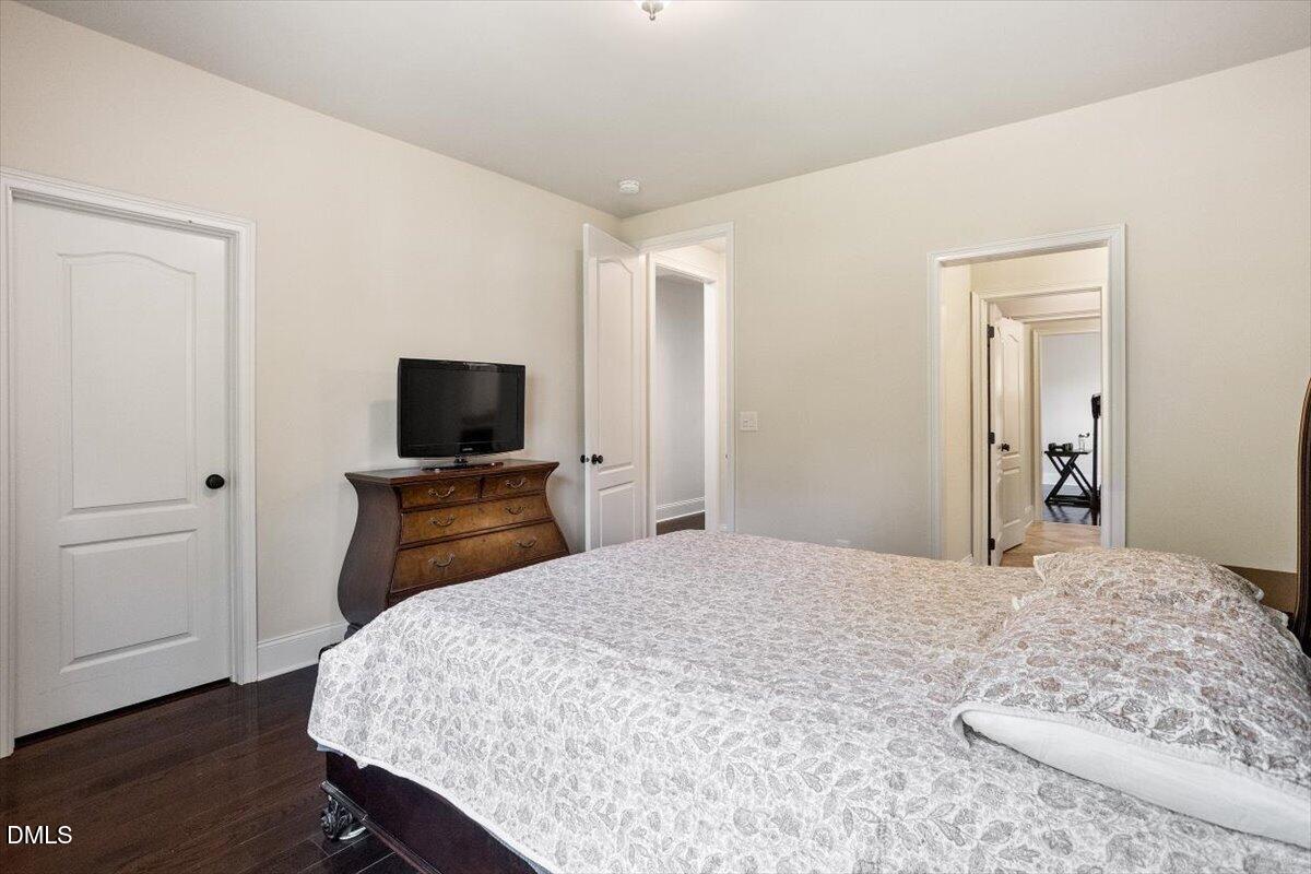 1305 Glennis Court