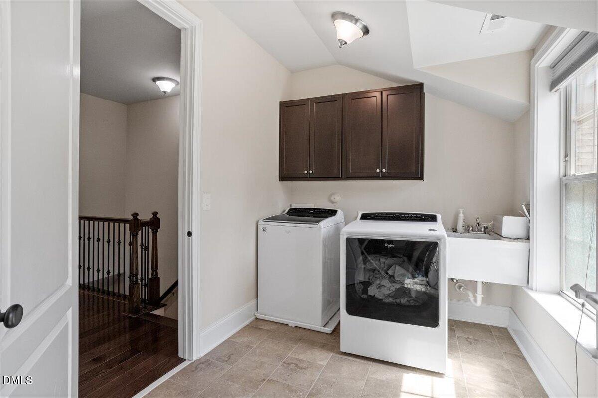 1305 Glennis Court