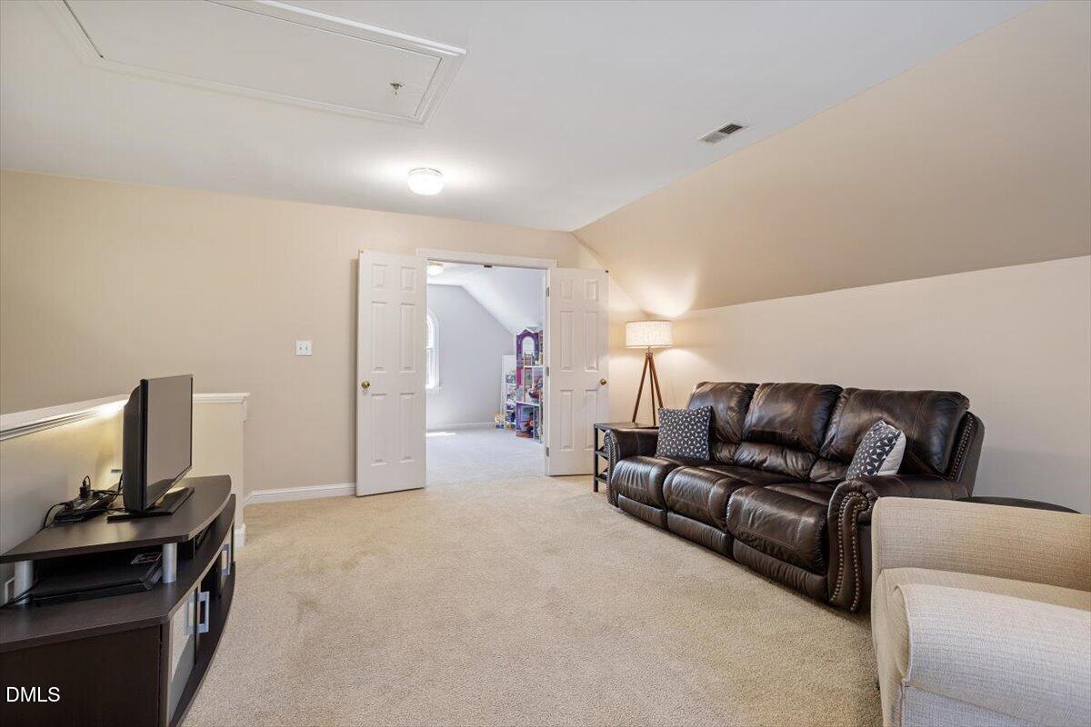 7253 Manor Oaks Drive