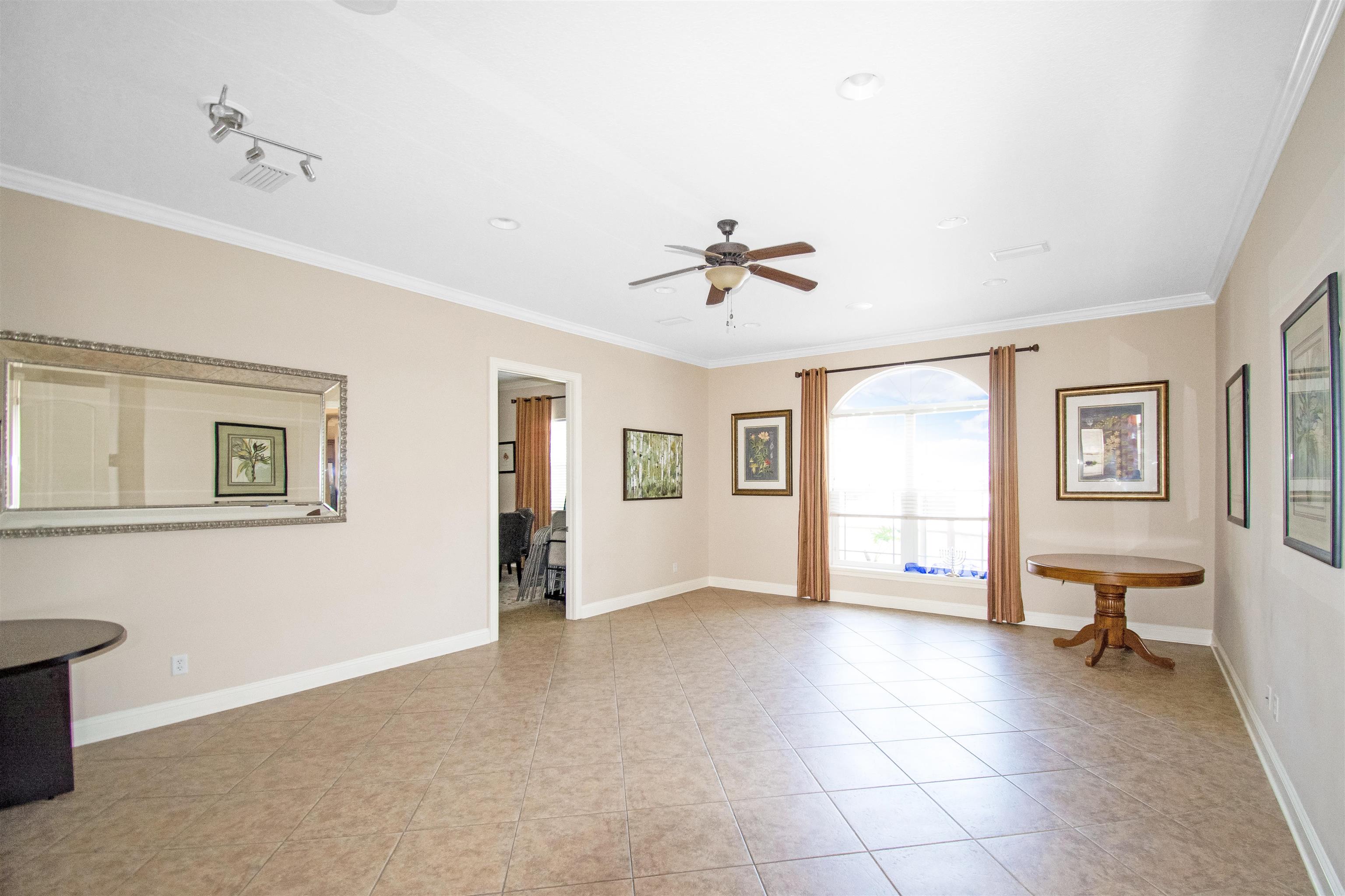57 Amacano Ln