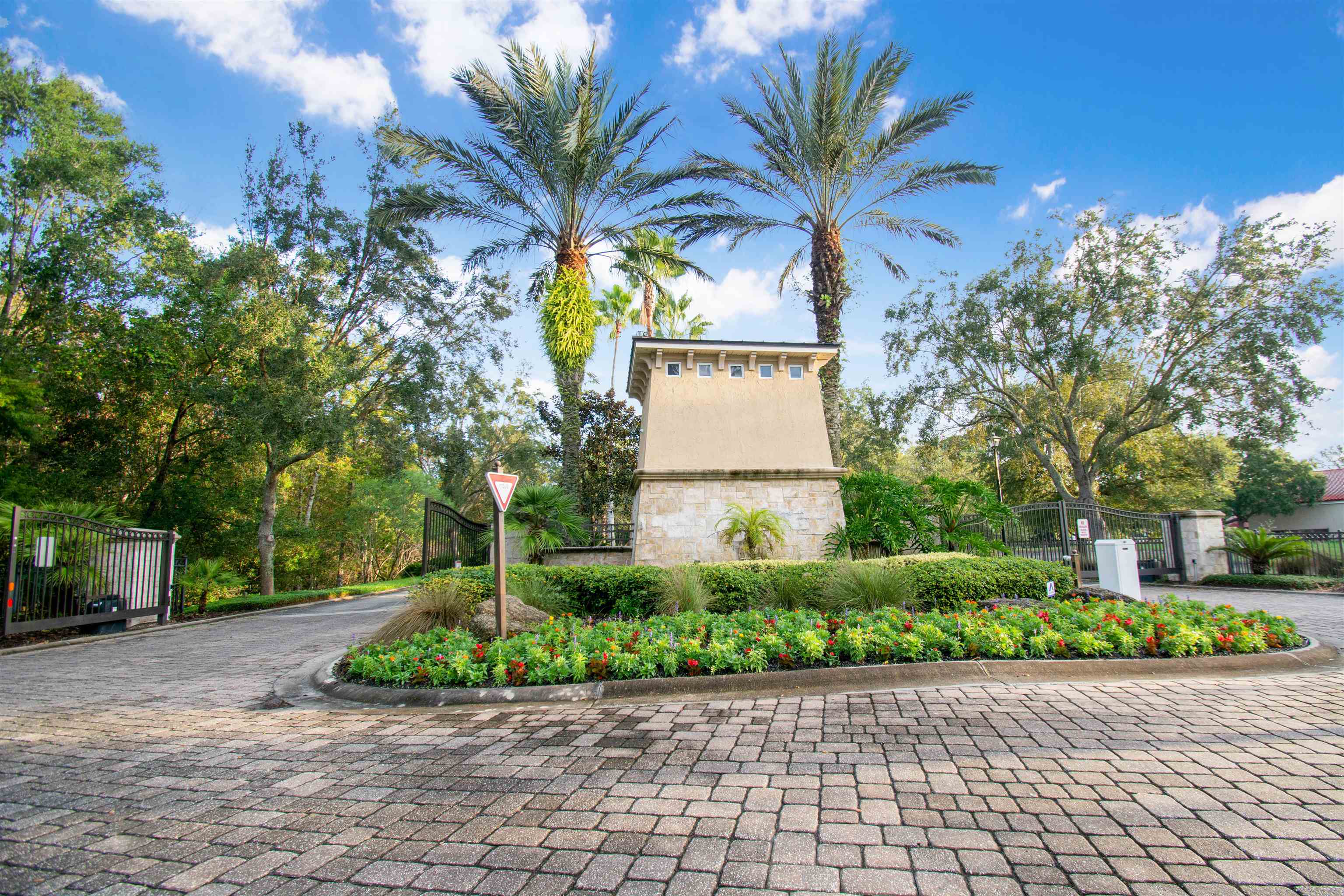 57 Amacano Ln