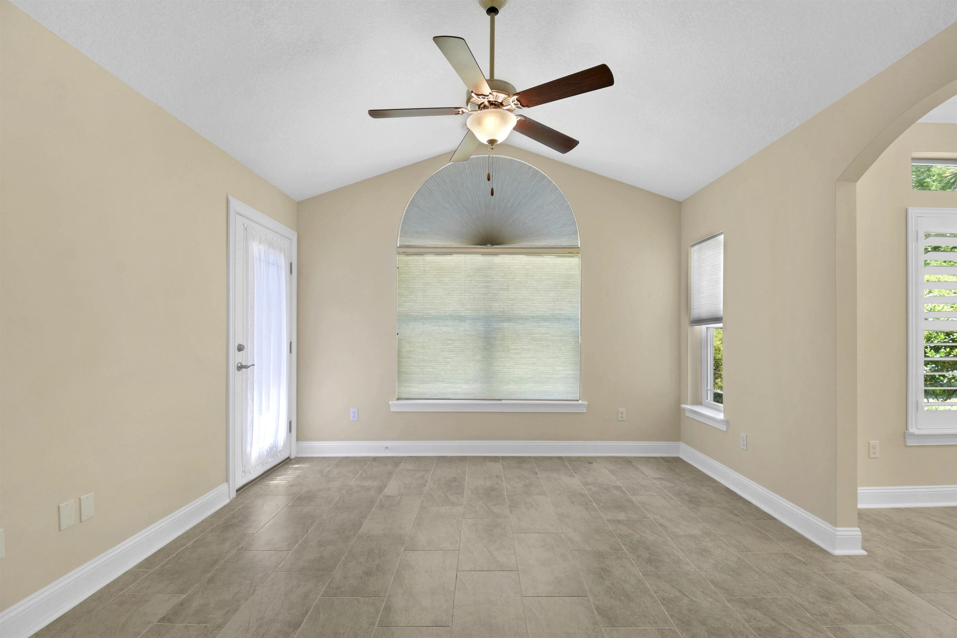 57 Amacano Ln