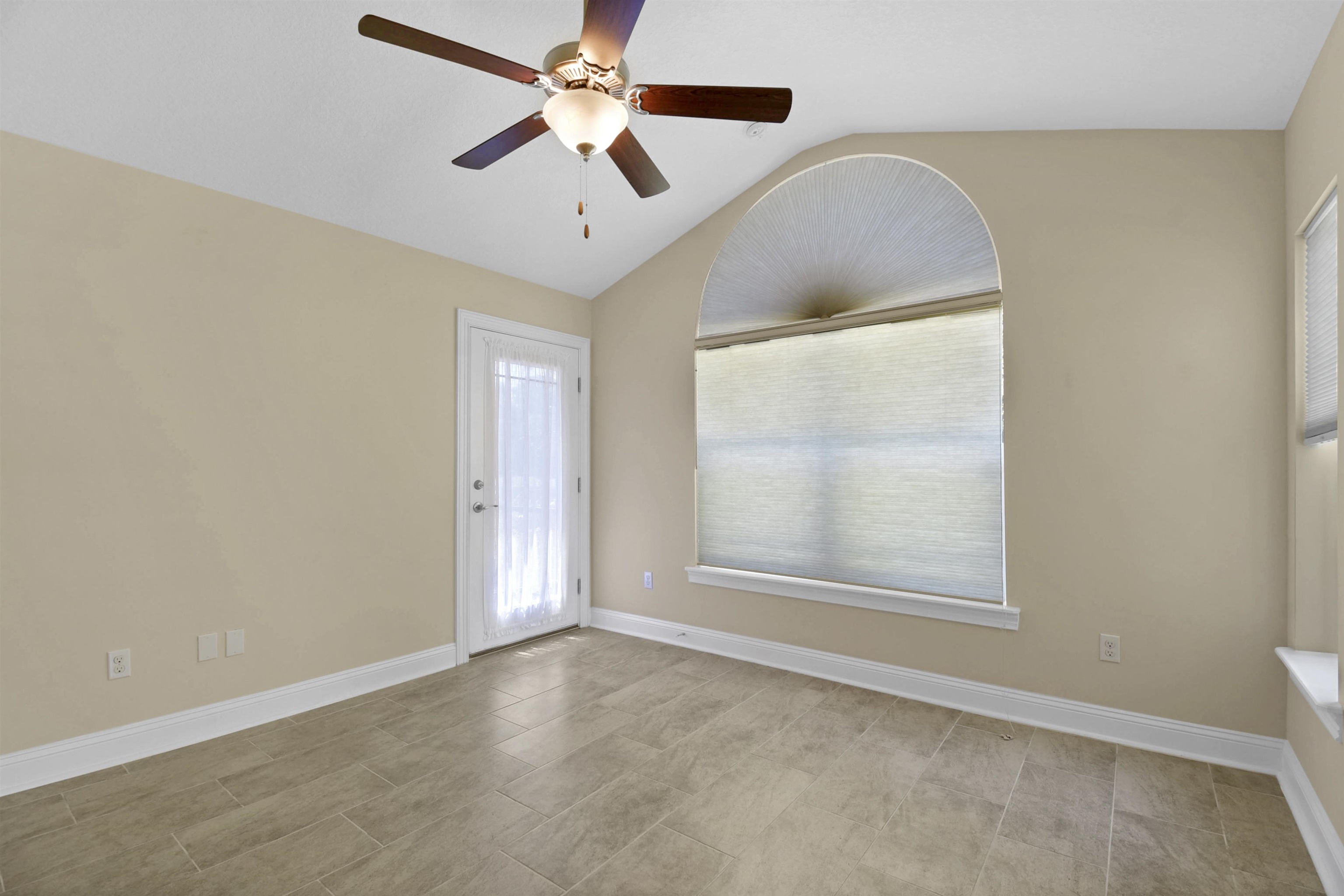 57 Amacano Ln
