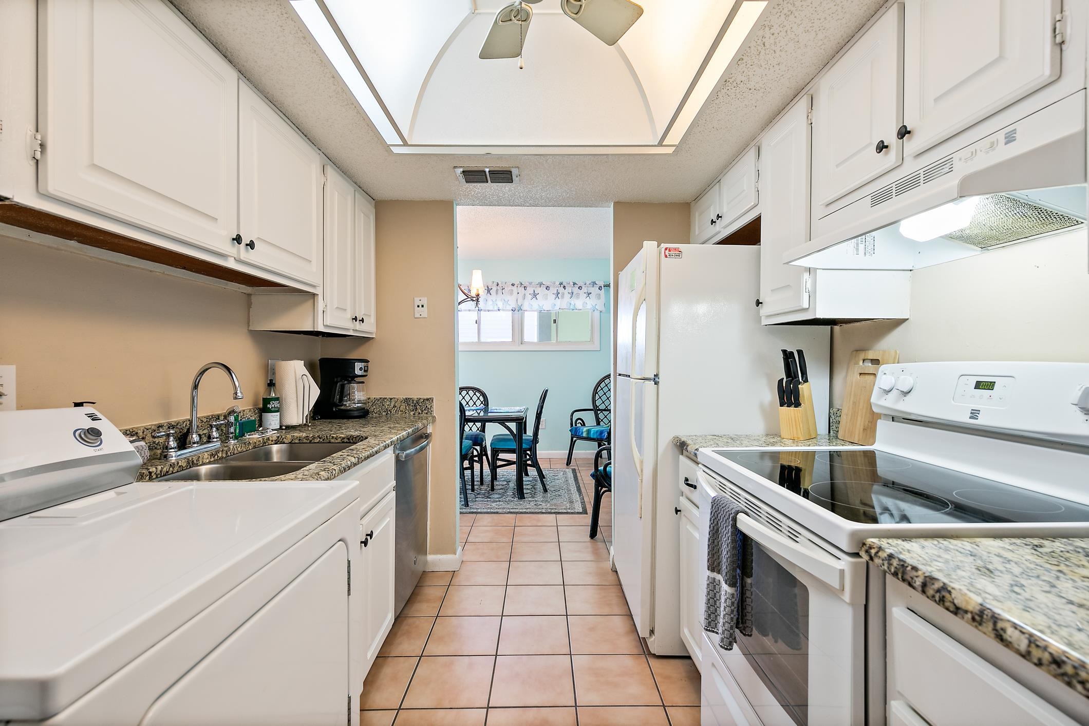 6300 A1a south Unit A4 -4U Unit: A4-4U