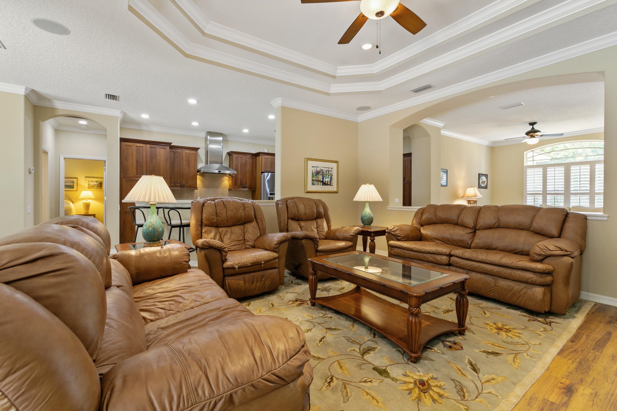 245 Bluebird Ln