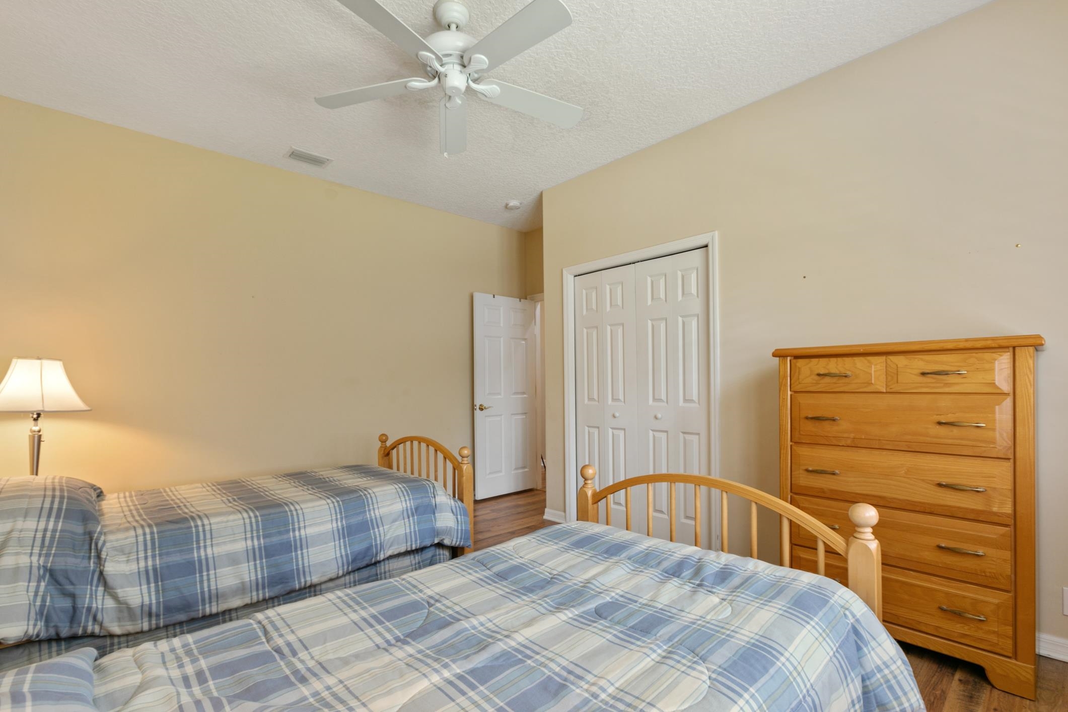 245 Bluebird Ln
