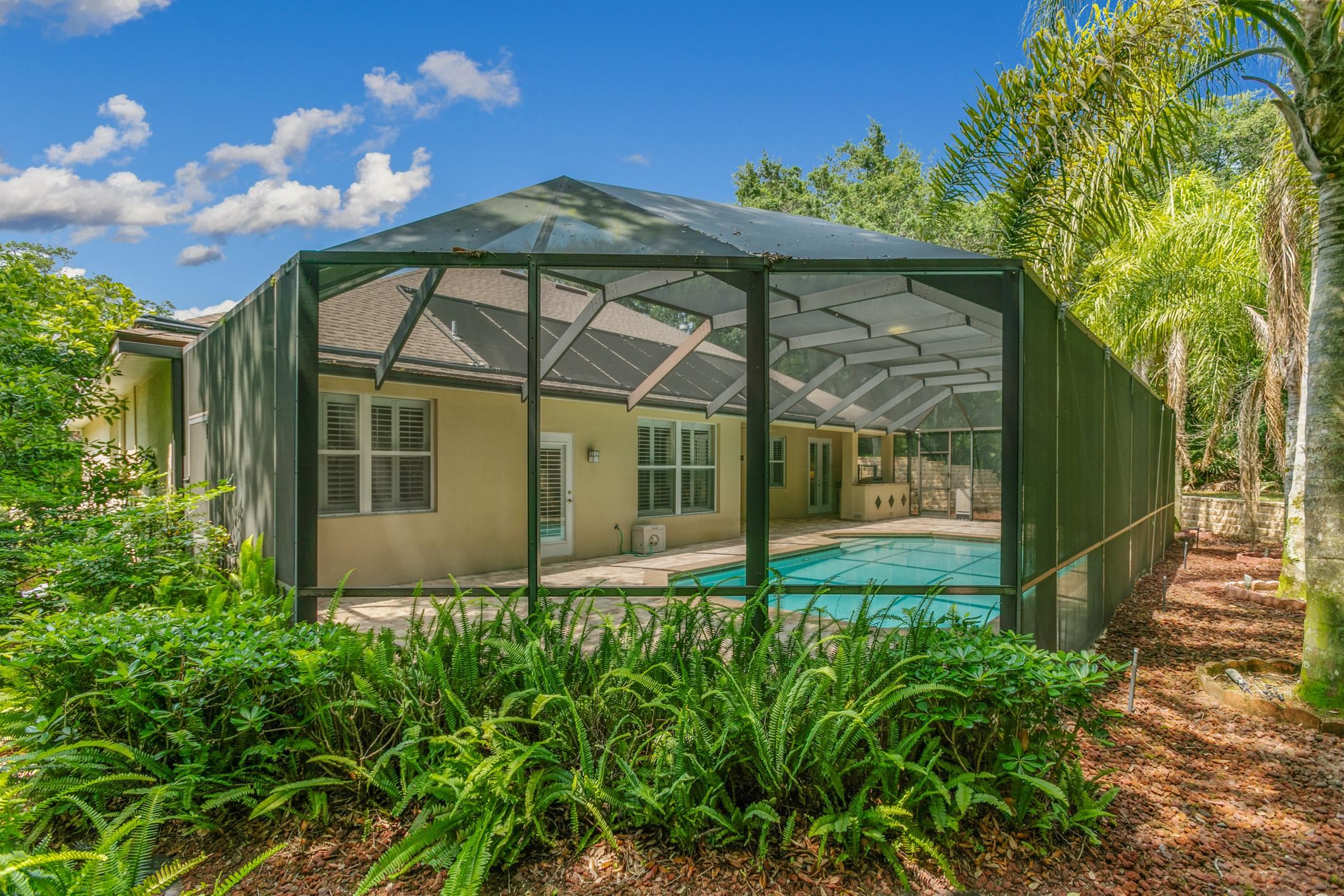245 Bluebird Ln
