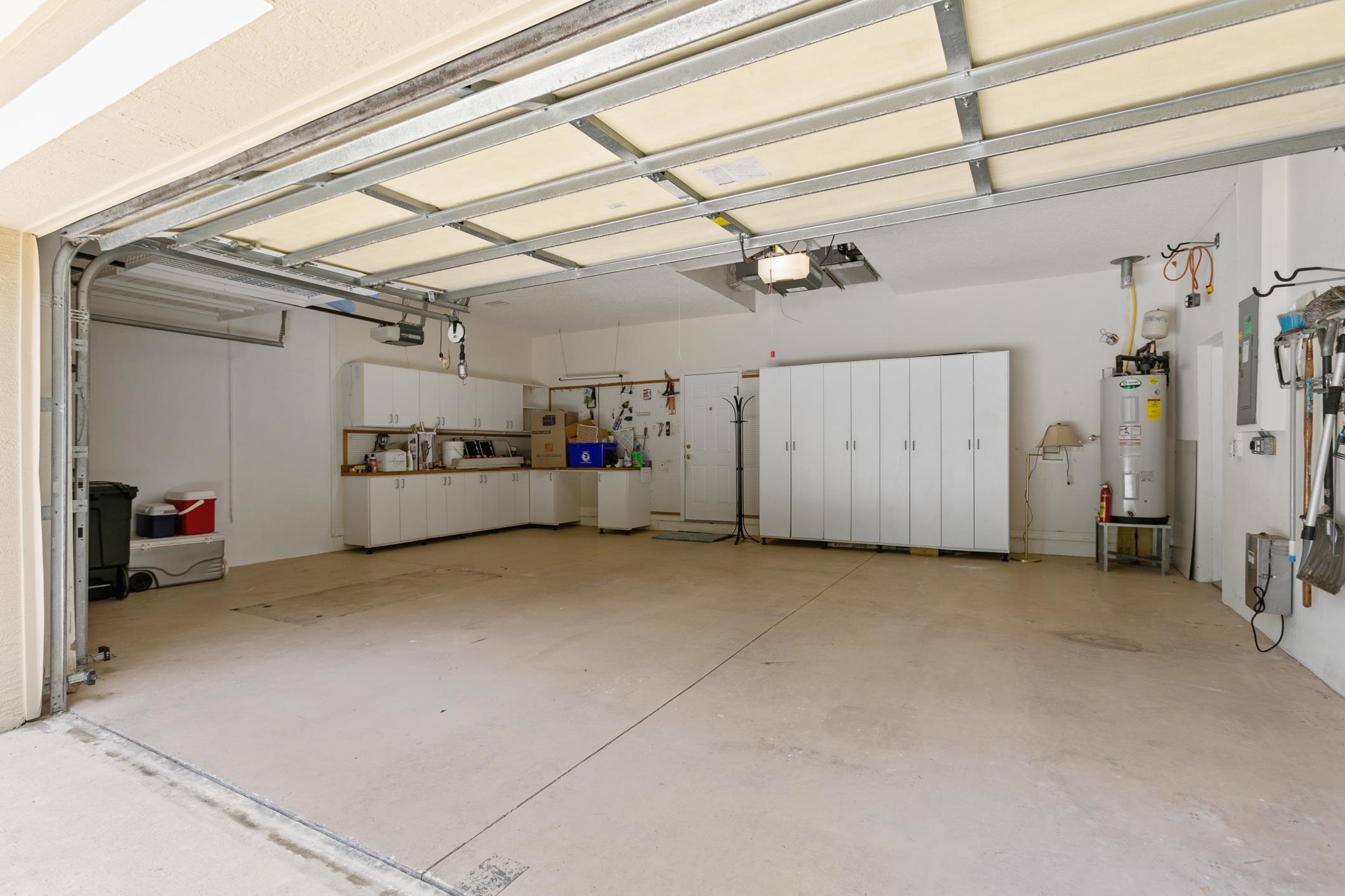 245 Bluebird Ln