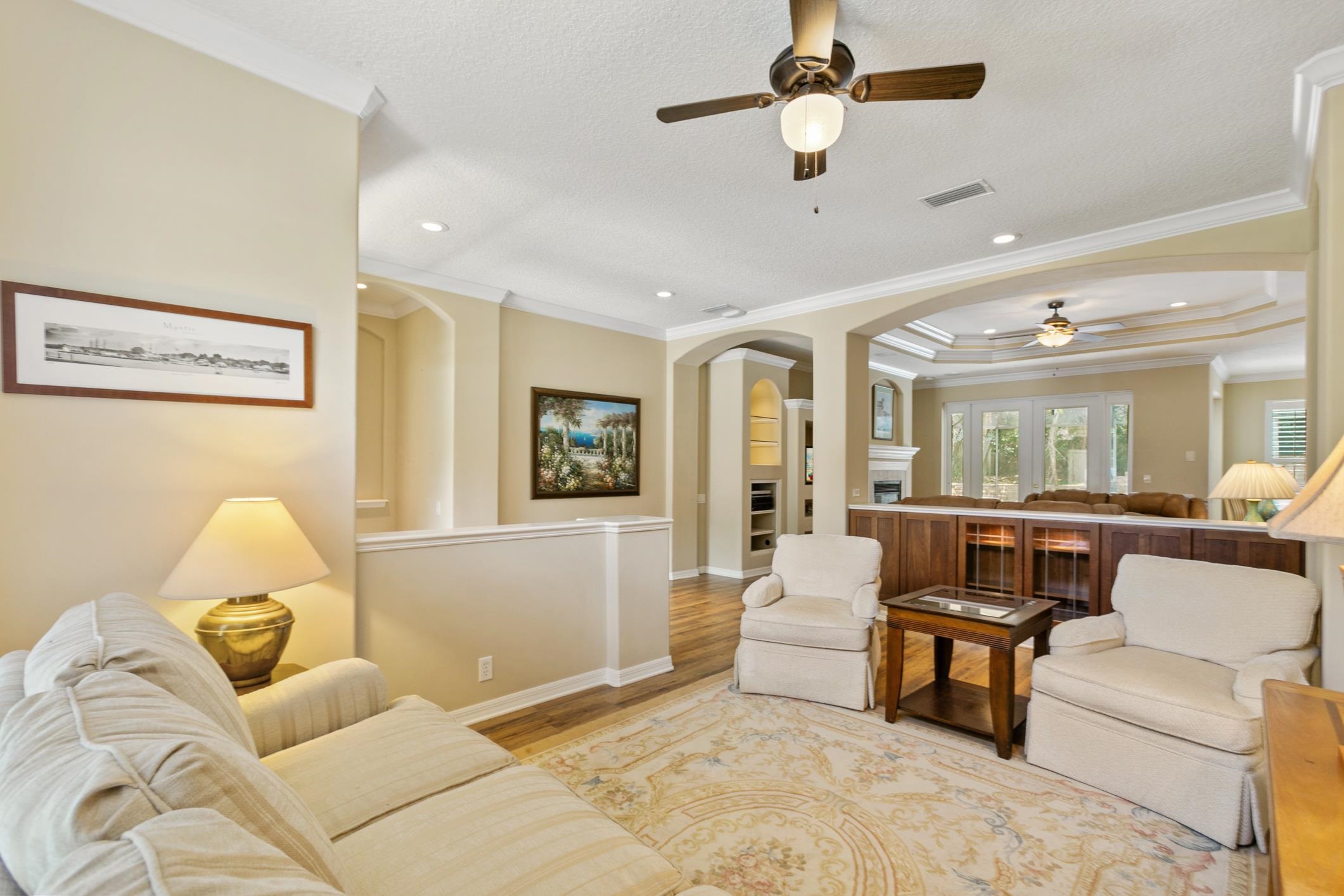 245 Bluebird Ln