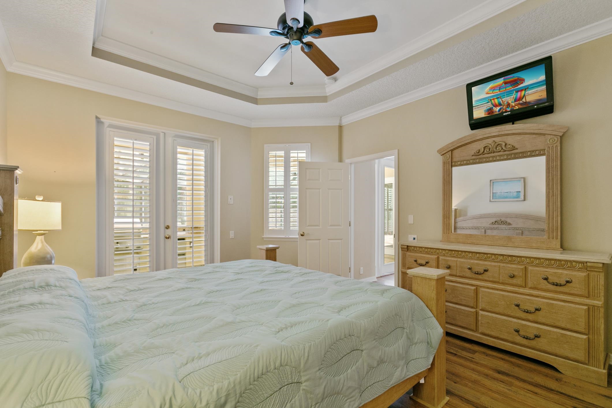 245 Bluebird Ln