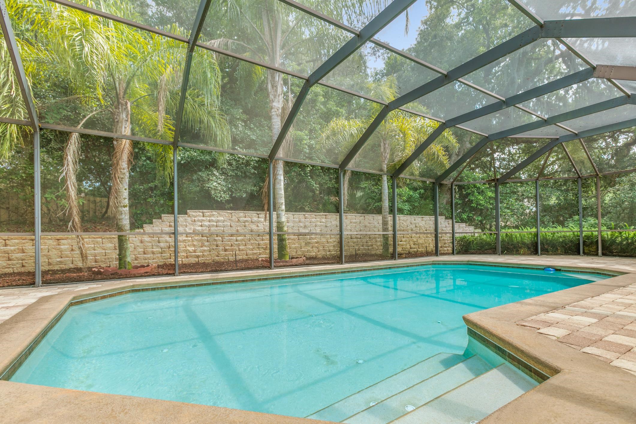 245 Bluebird Ln