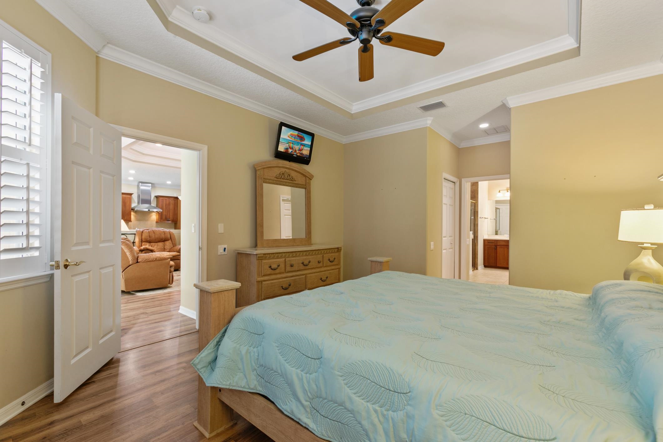 245 Bluebird Ln