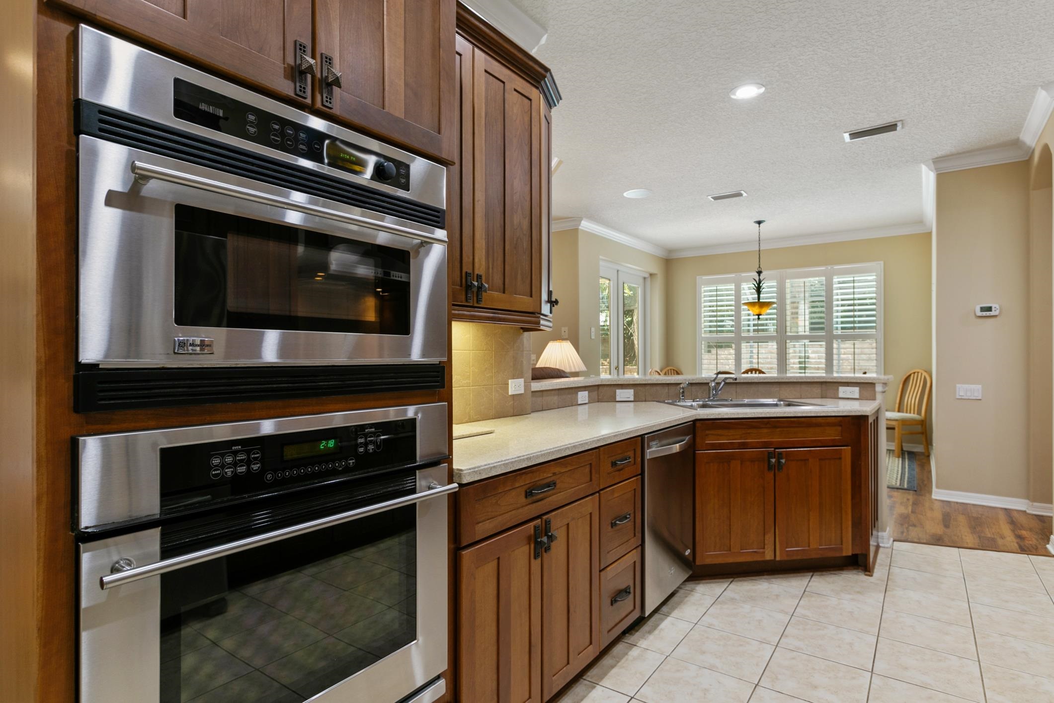 245 Bluebird Ln