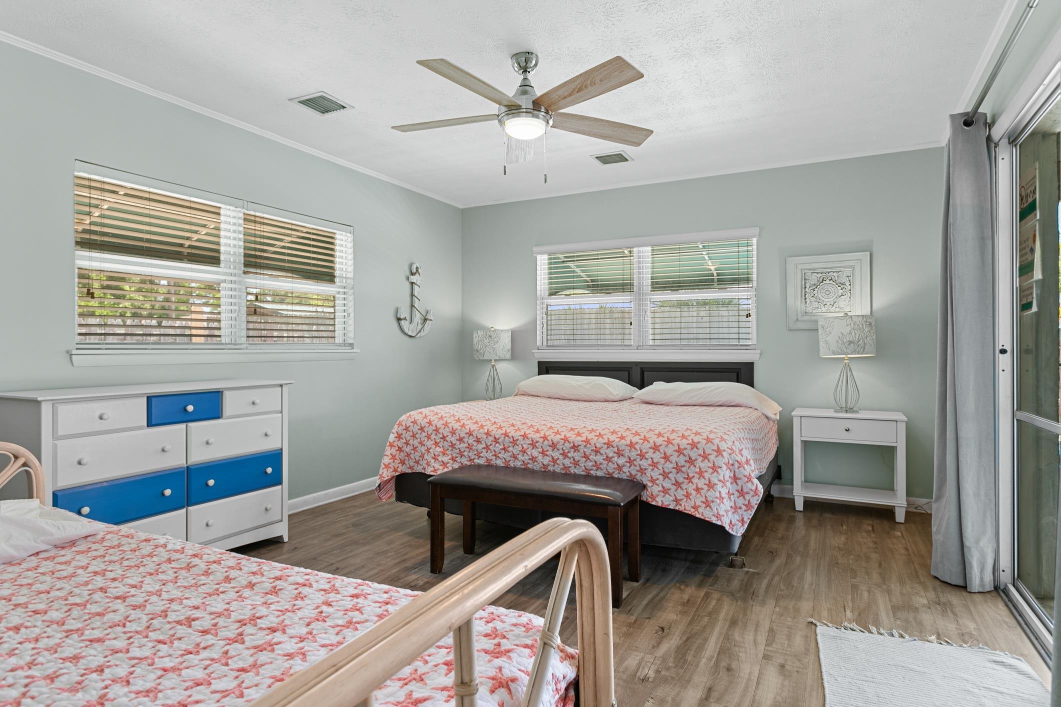 11 Sea Park Dr (Pool Home)